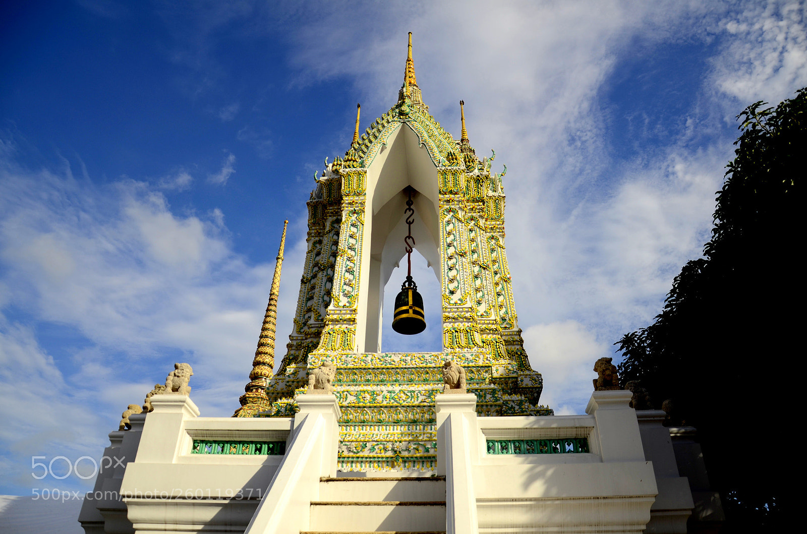 Nikon D7000 sample photo. The bell photography