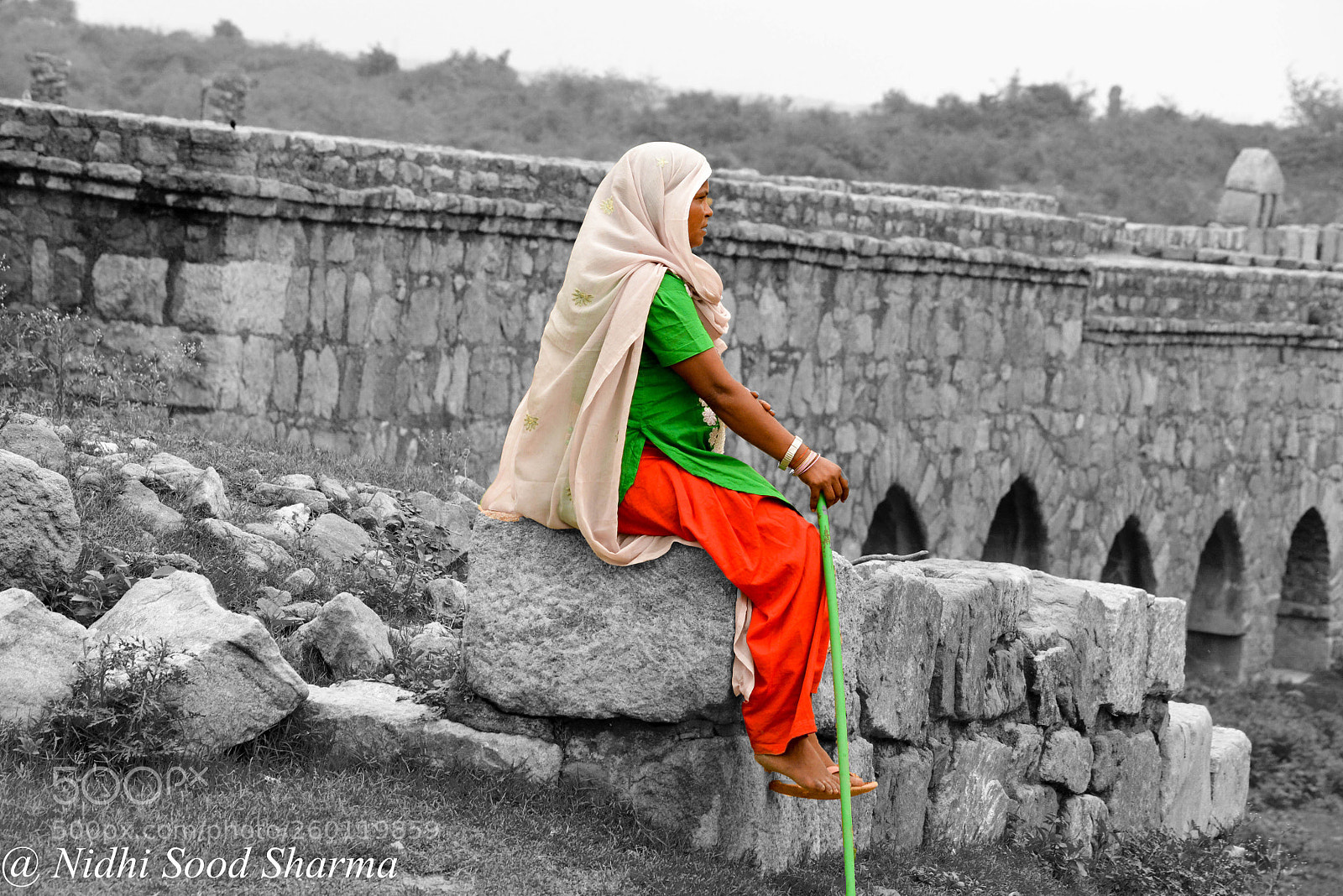 Nikon D5200 sample photo. Waiting  photography