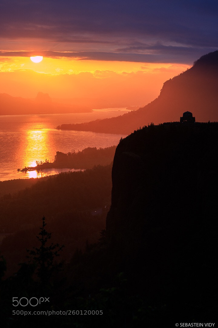 Canon EOS 6D Mark II sample photo. Women’s forum, oregon photography