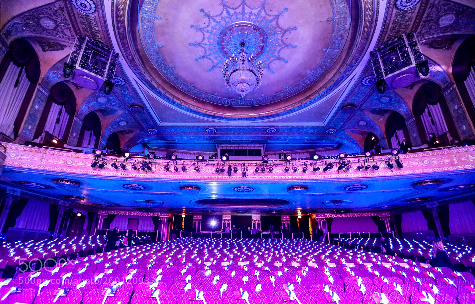 Canon EOS 5D Mark IV sample photo. Embassy portfolio: warner theatre photography