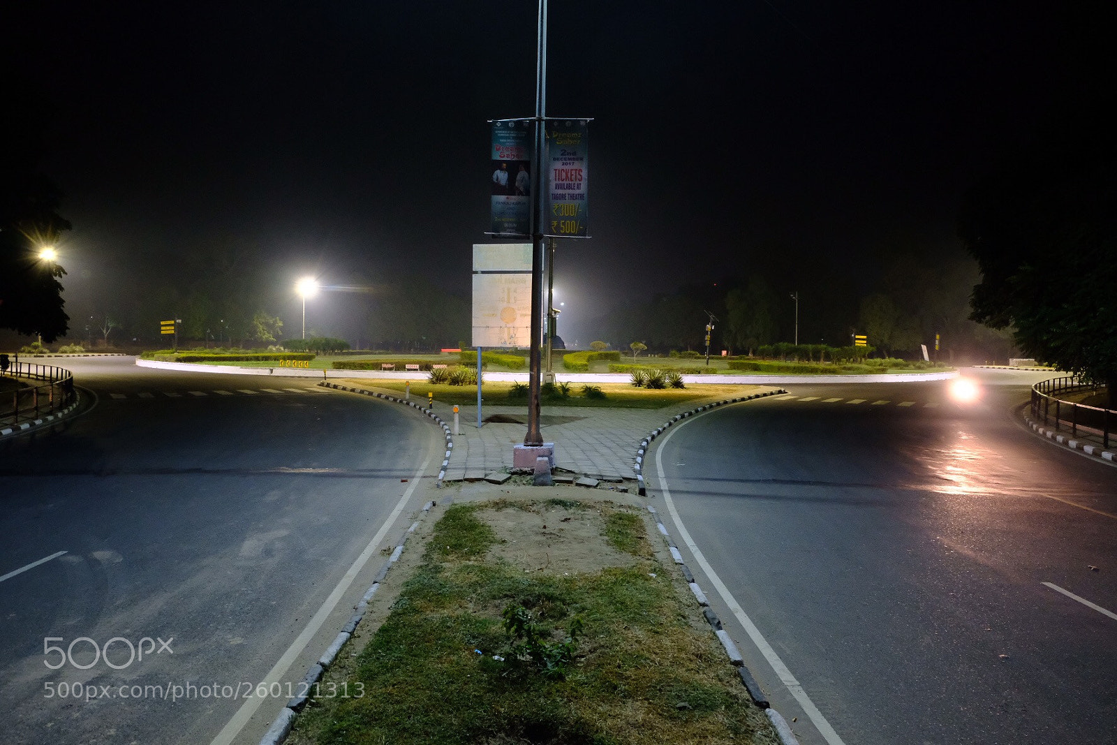 Fujifilm X-T2 sample photo. City roundabouts  photography