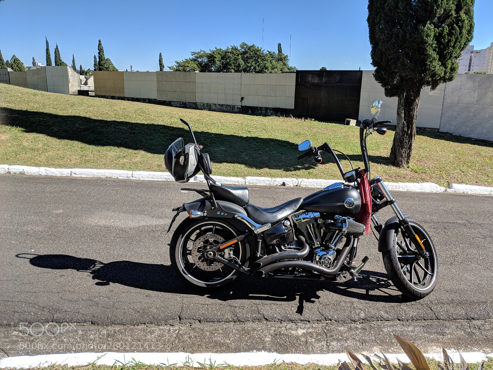 Google Pixel 2 sample photo. Maker l,date 2017-8-27,ver 5,lens photography