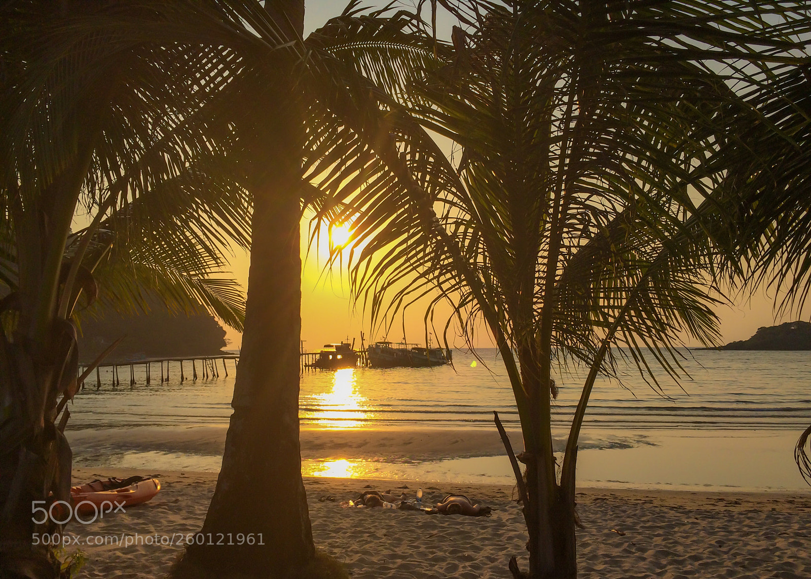 Apple iPhone 5s sample photo. Palm sunset photography