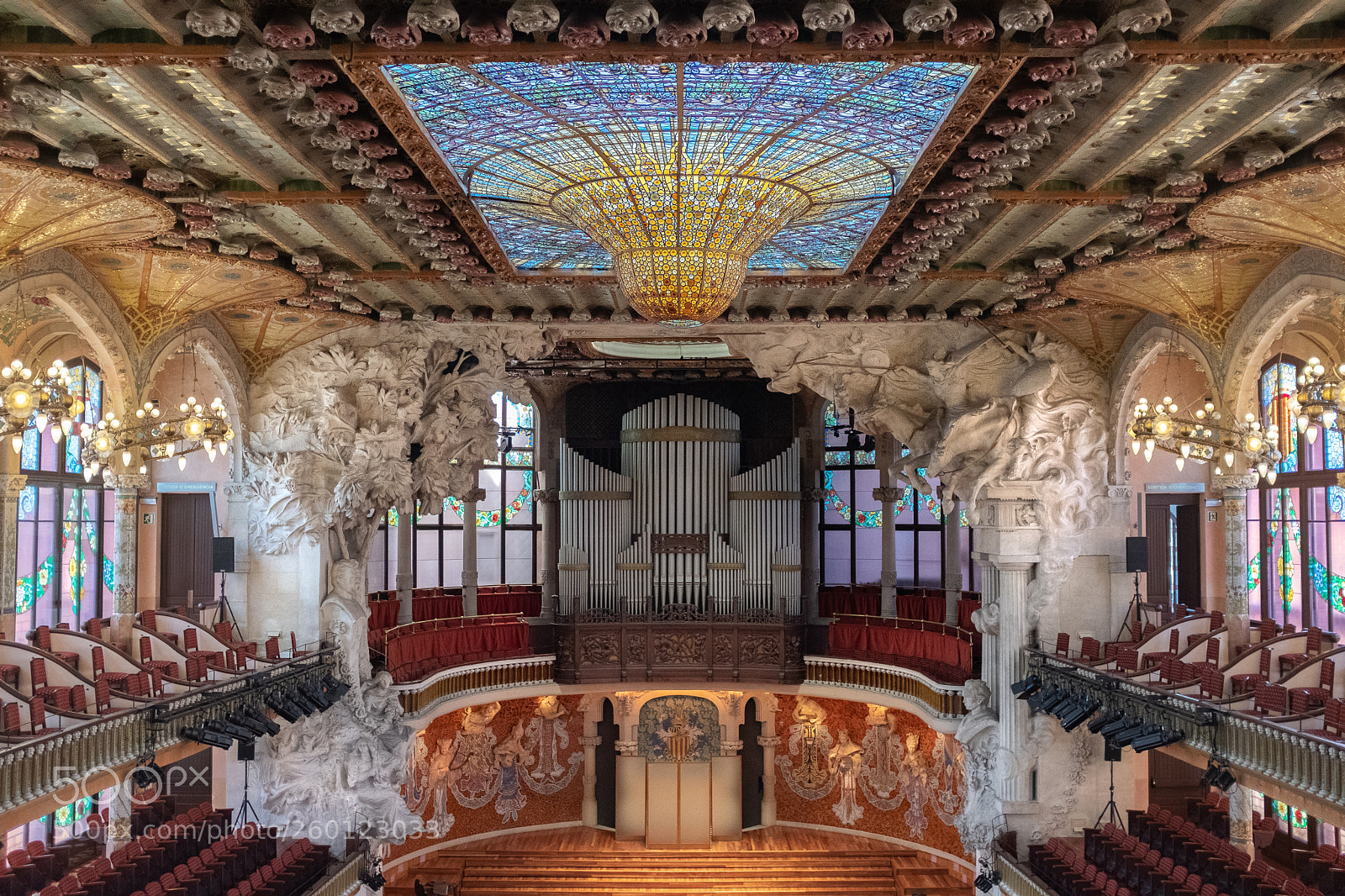 Fujifilm X100F sample photo. Palau de la m photography