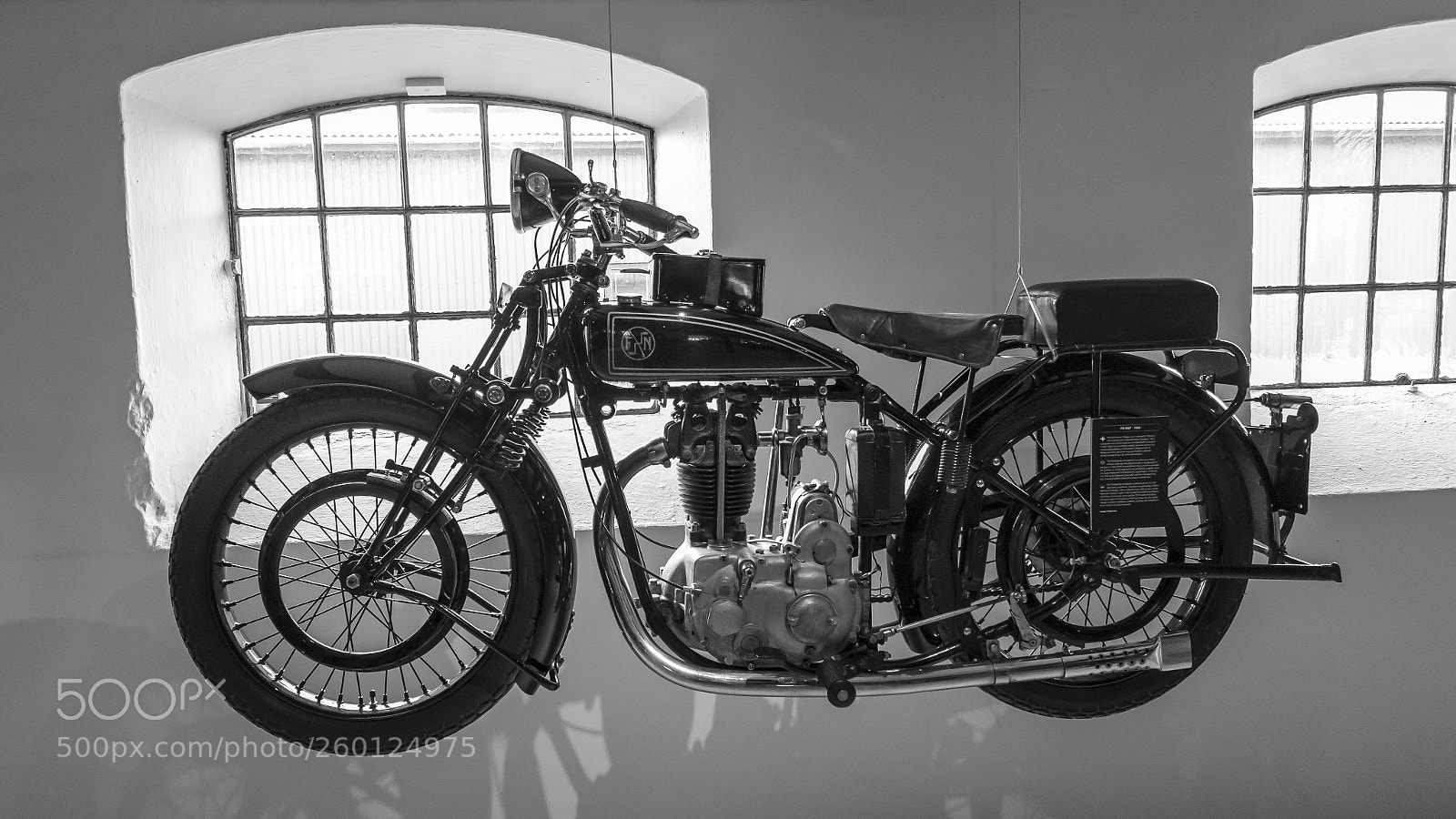 Canon EOS 600D (Rebel EOS T3i / EOS Kiss X5) sample photo. Vehicles museum at egeskov photography