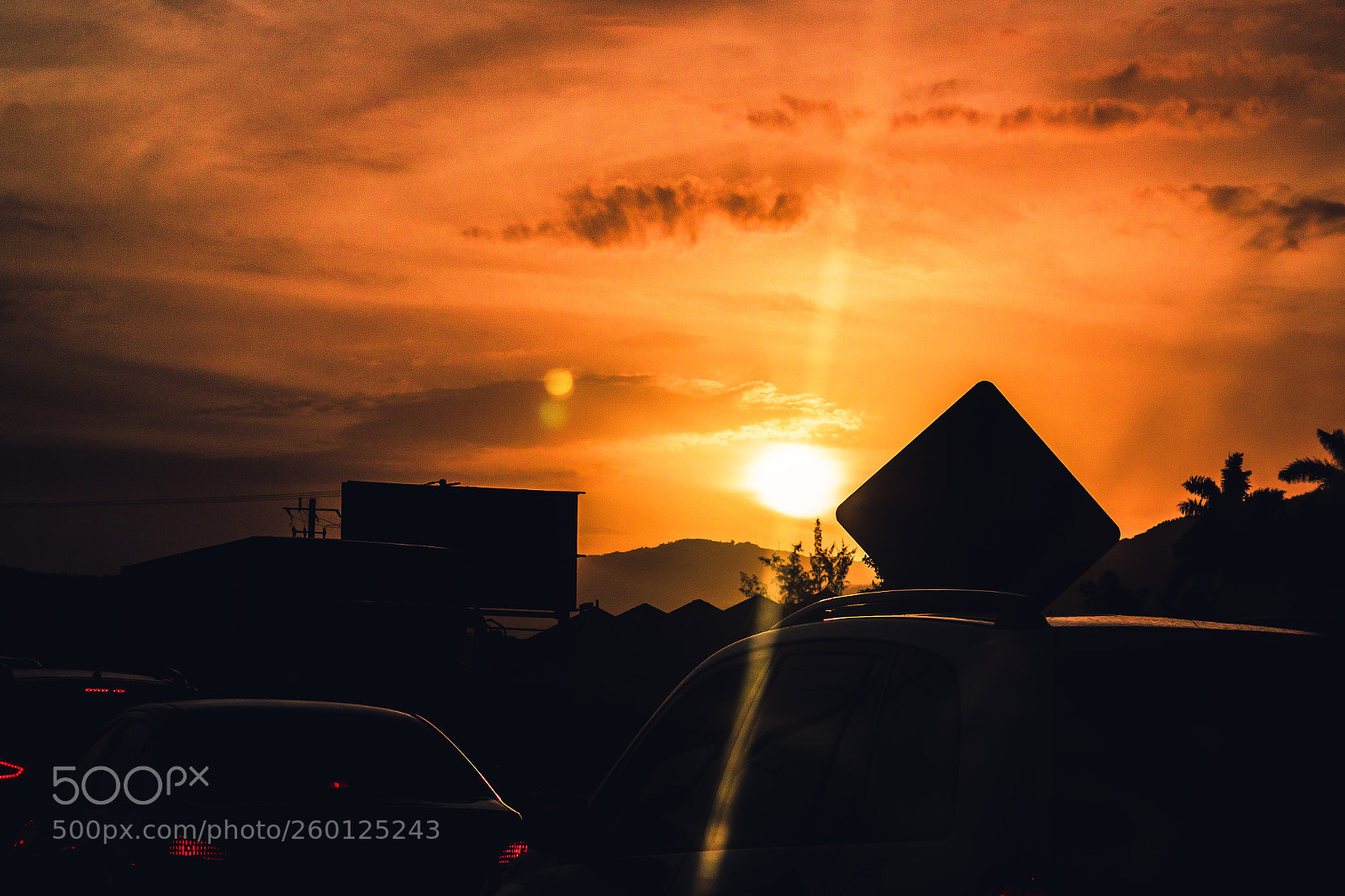 Canon EOS 1200D (EOS Rebel T5 / EOS Kiss X70 / EOS Hi) sample photo. Sunset on the boulevard photography