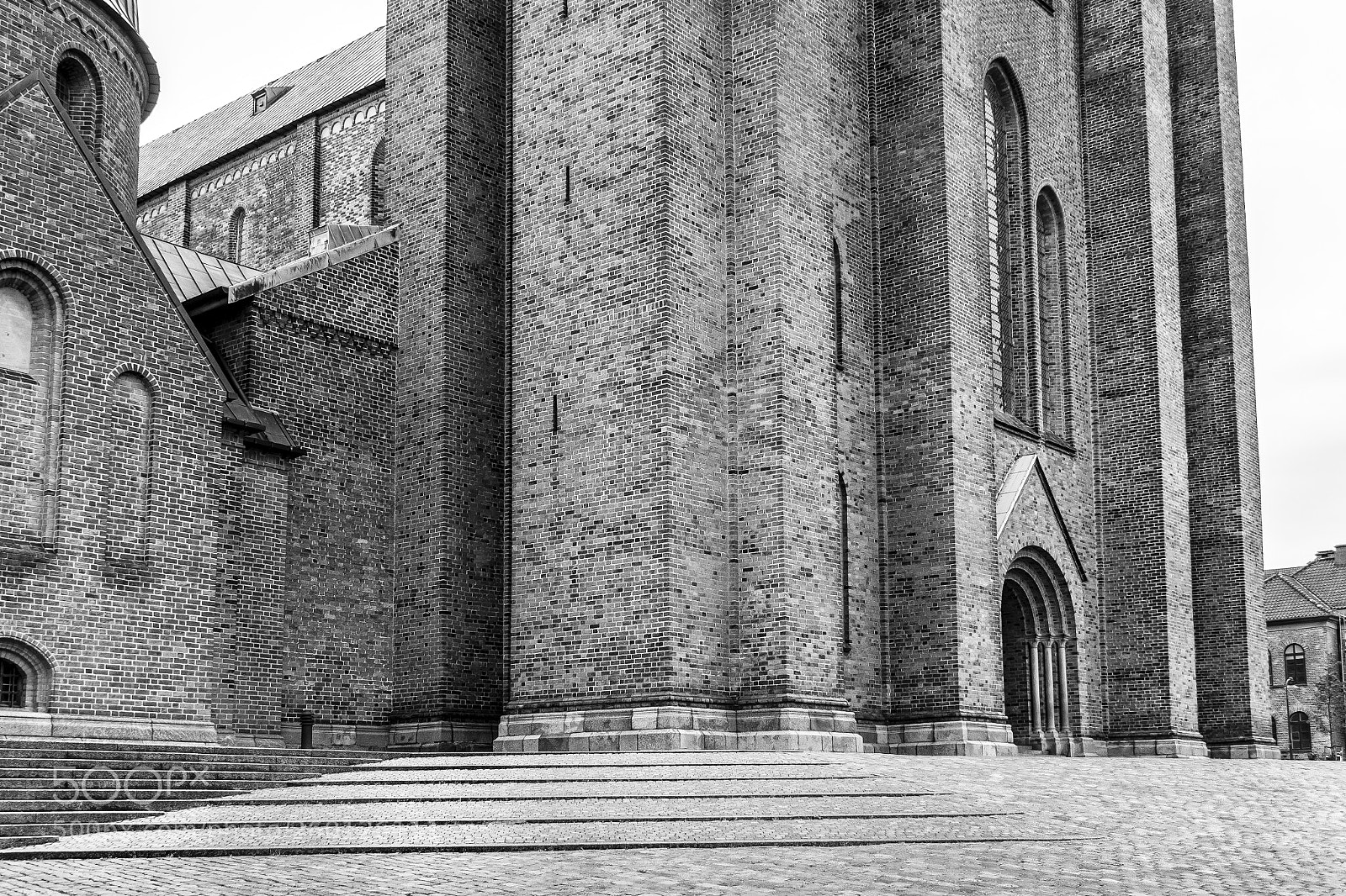 Canon EOS 600D (Rebel EOS T3i / EOS Kiss X5) sample photo. Roskilde cathedral photography
