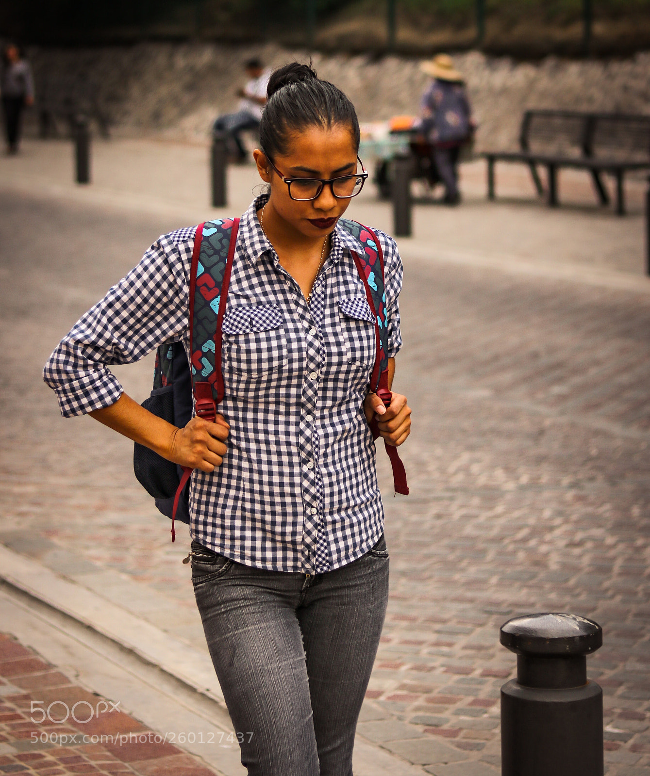 Canon EOS 750D (EOS Rebel T6i / EOS Kiss X8i) sample photo. Reflections on your backpack. photography