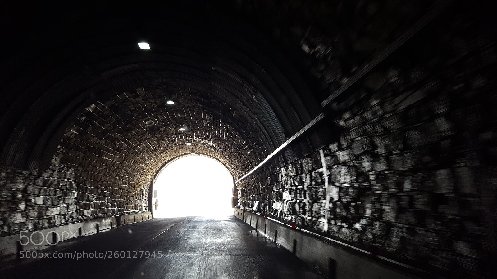 Samsung Galaxy S6 sample photo. Tunnel photography