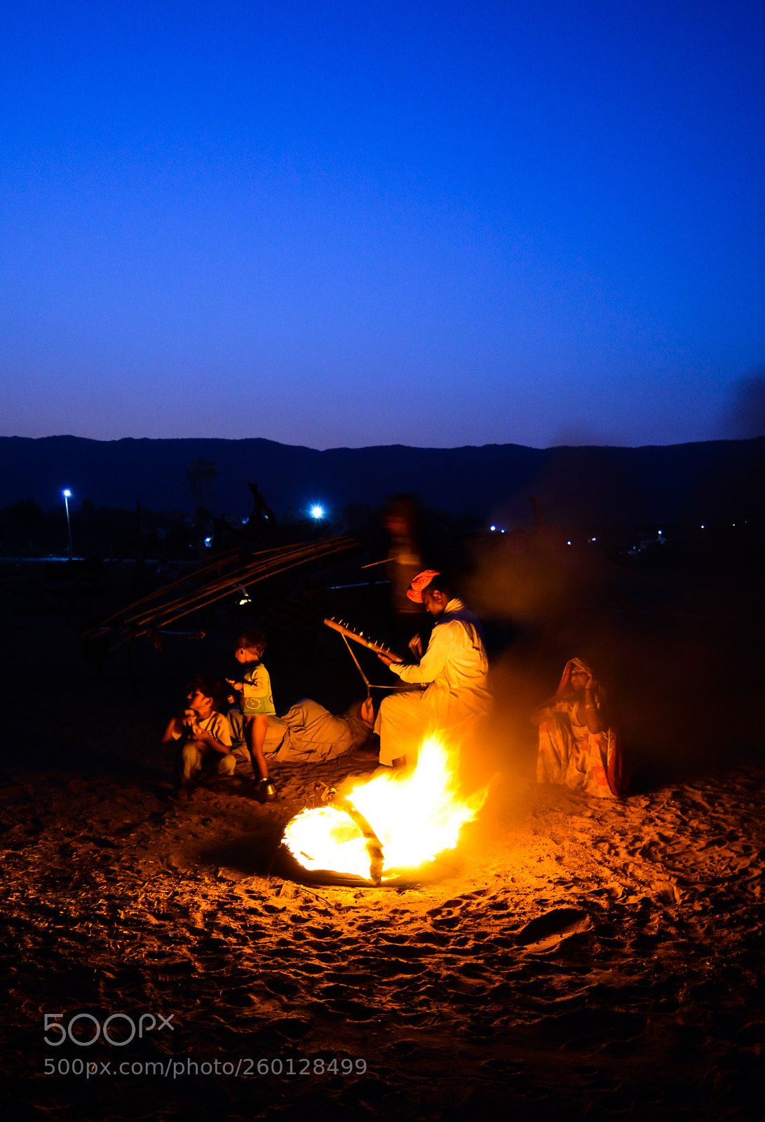 Nikon D5200 sample photo. The folk show photography