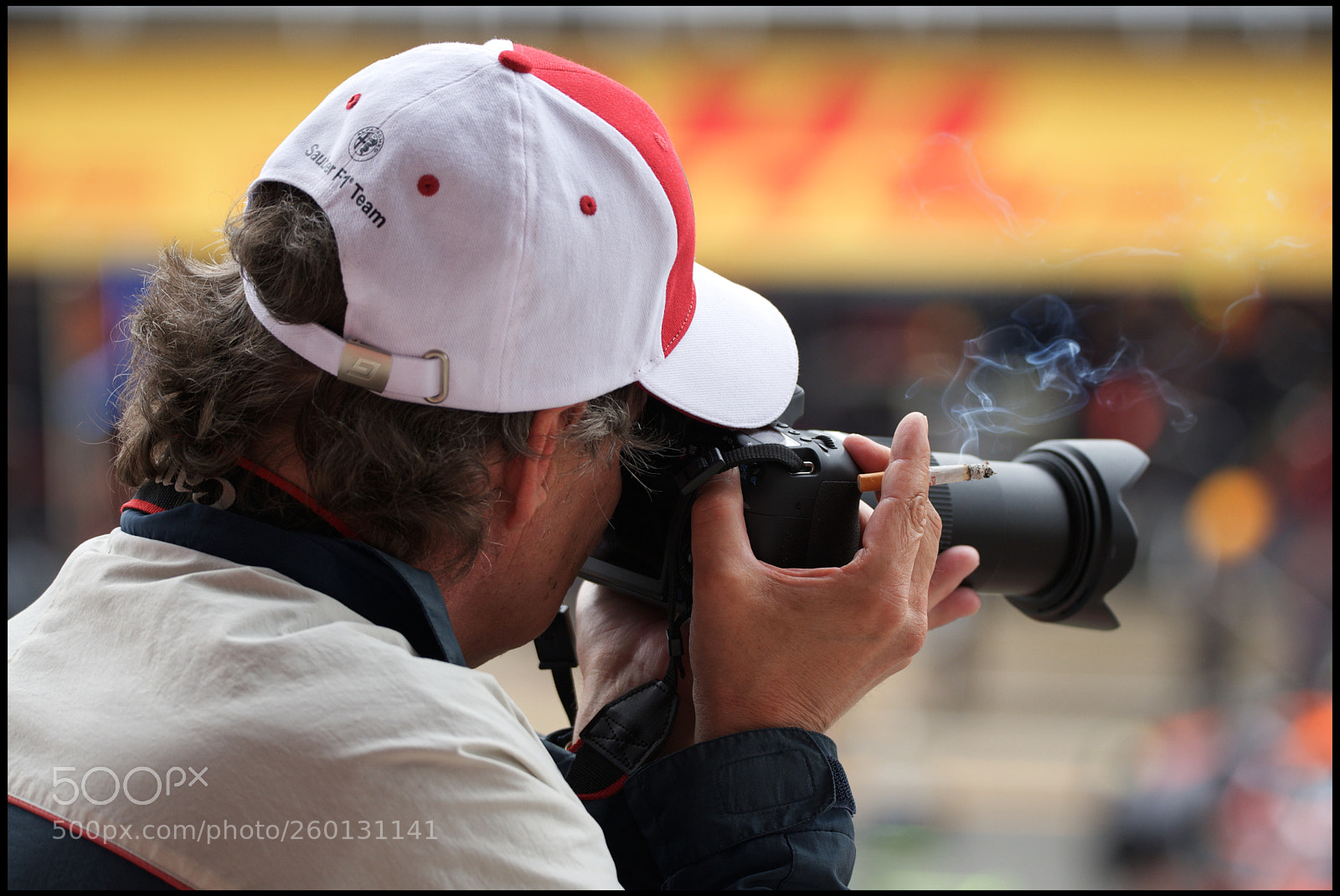 Nikon D610 sample photo. Multitasking photography