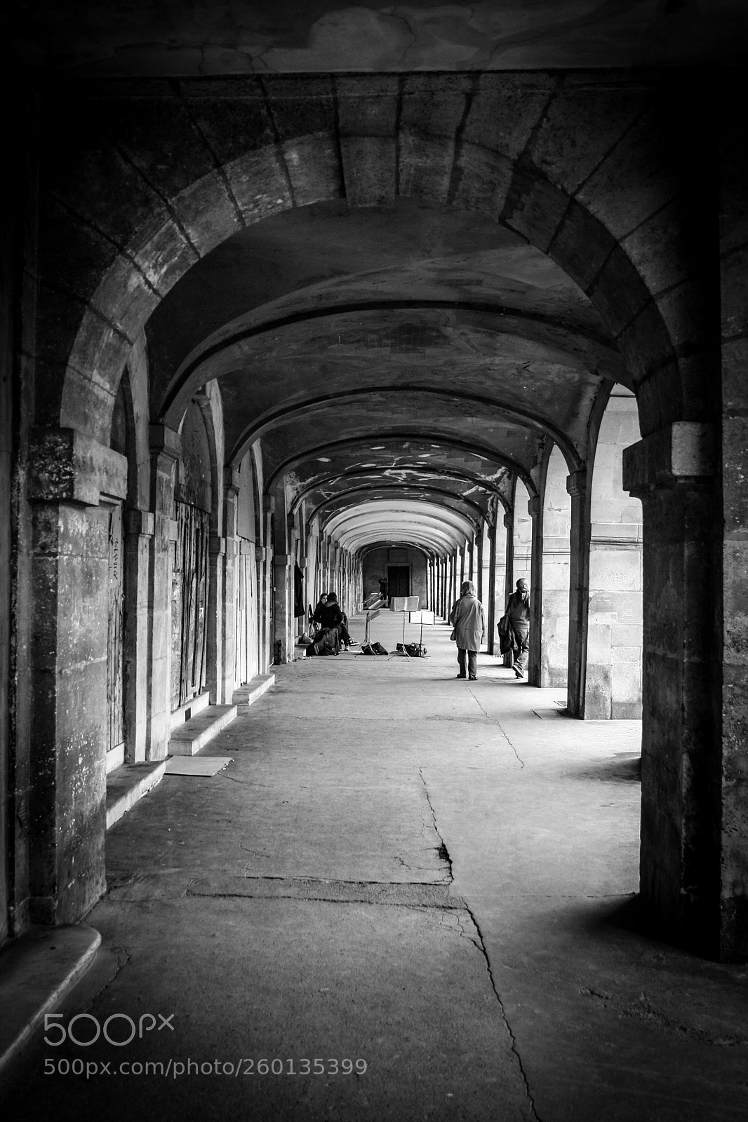 Canon EOS 350D (EOS Digital Rebel XT / EOS Kiss Digital N) sample photo. Place de voges photography