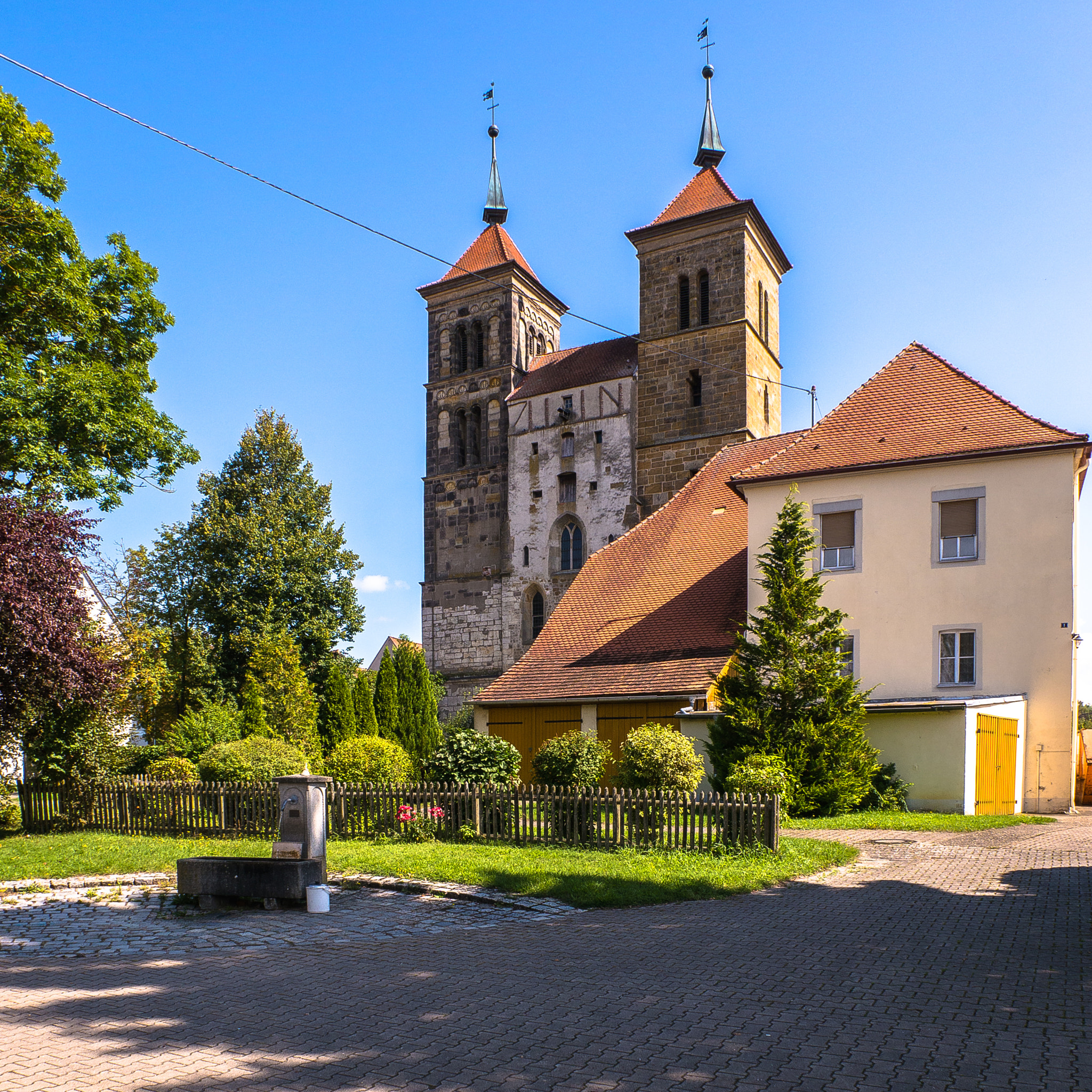 Panasonic Lumix DMC-G5 sample photo. Kirche st. maria auhausen photography