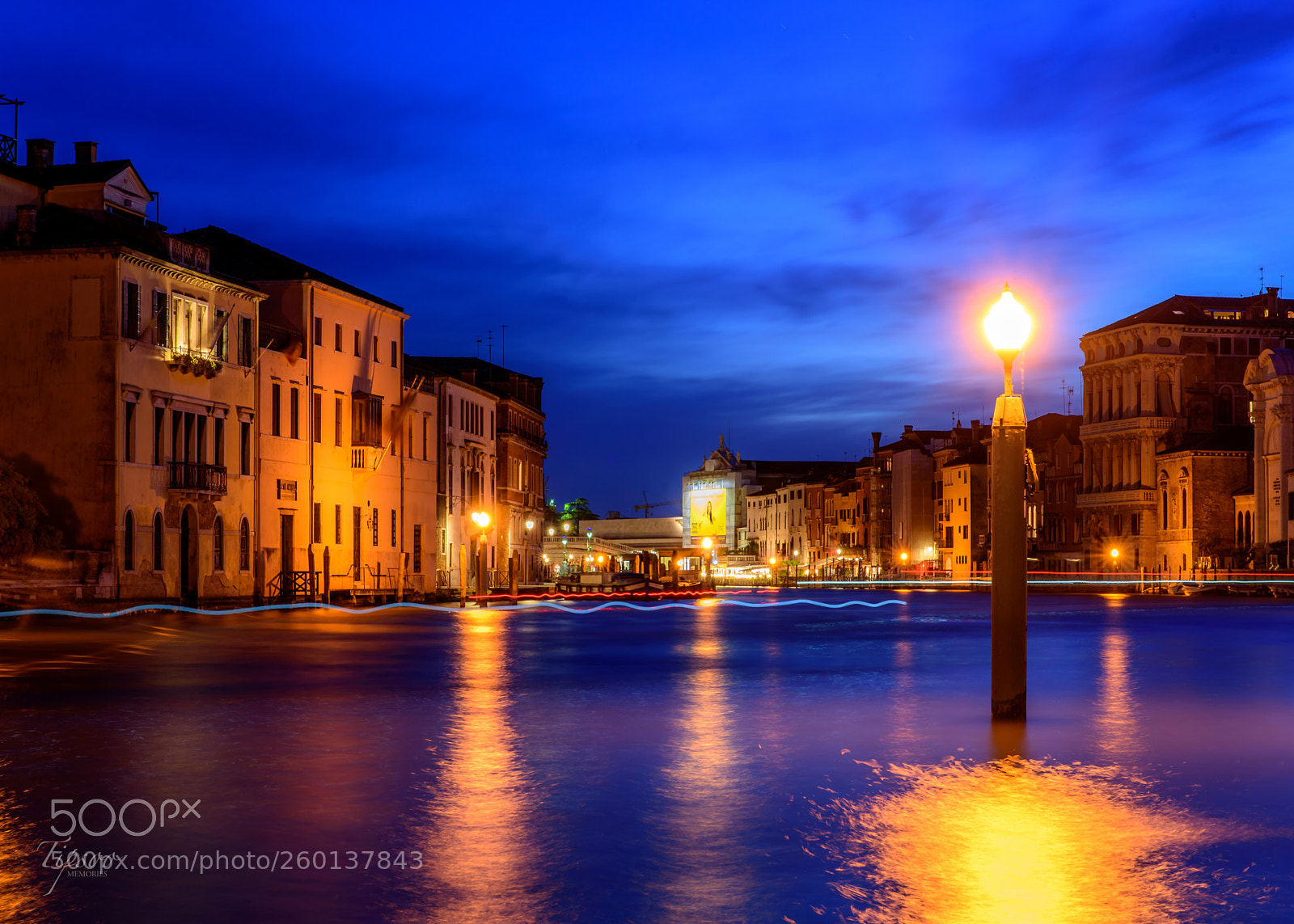 Nikon D750 sample photo. Evening taffic in venice photography