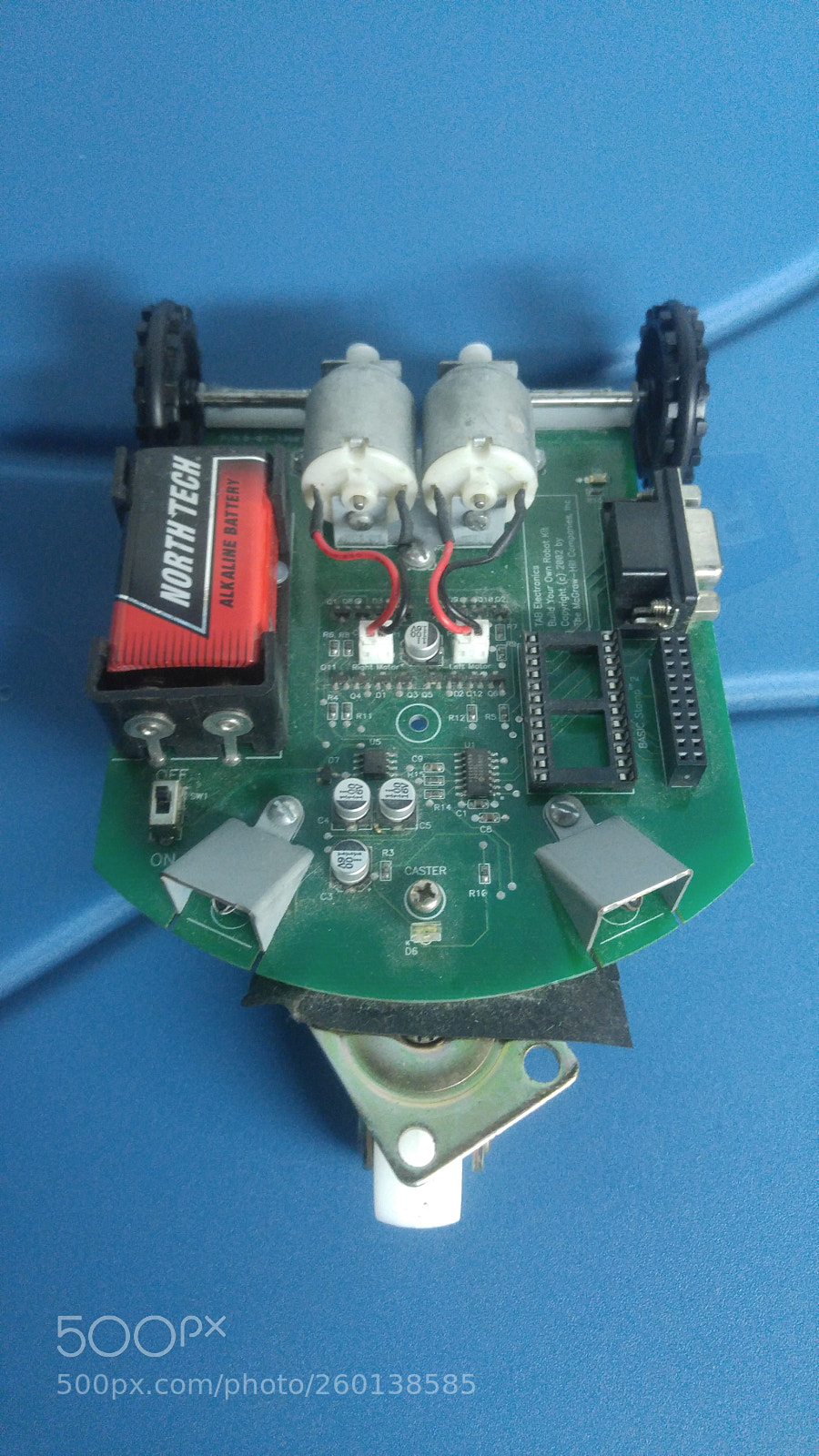 LG G4 sample photo. Experimental robotic car photography