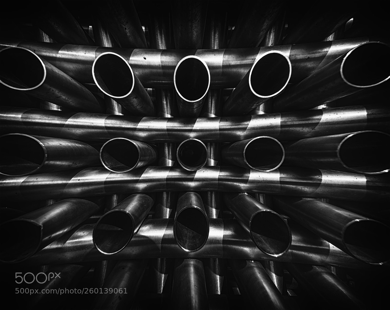 Olympus OM-D E-M10 II sample photo. Piping photography