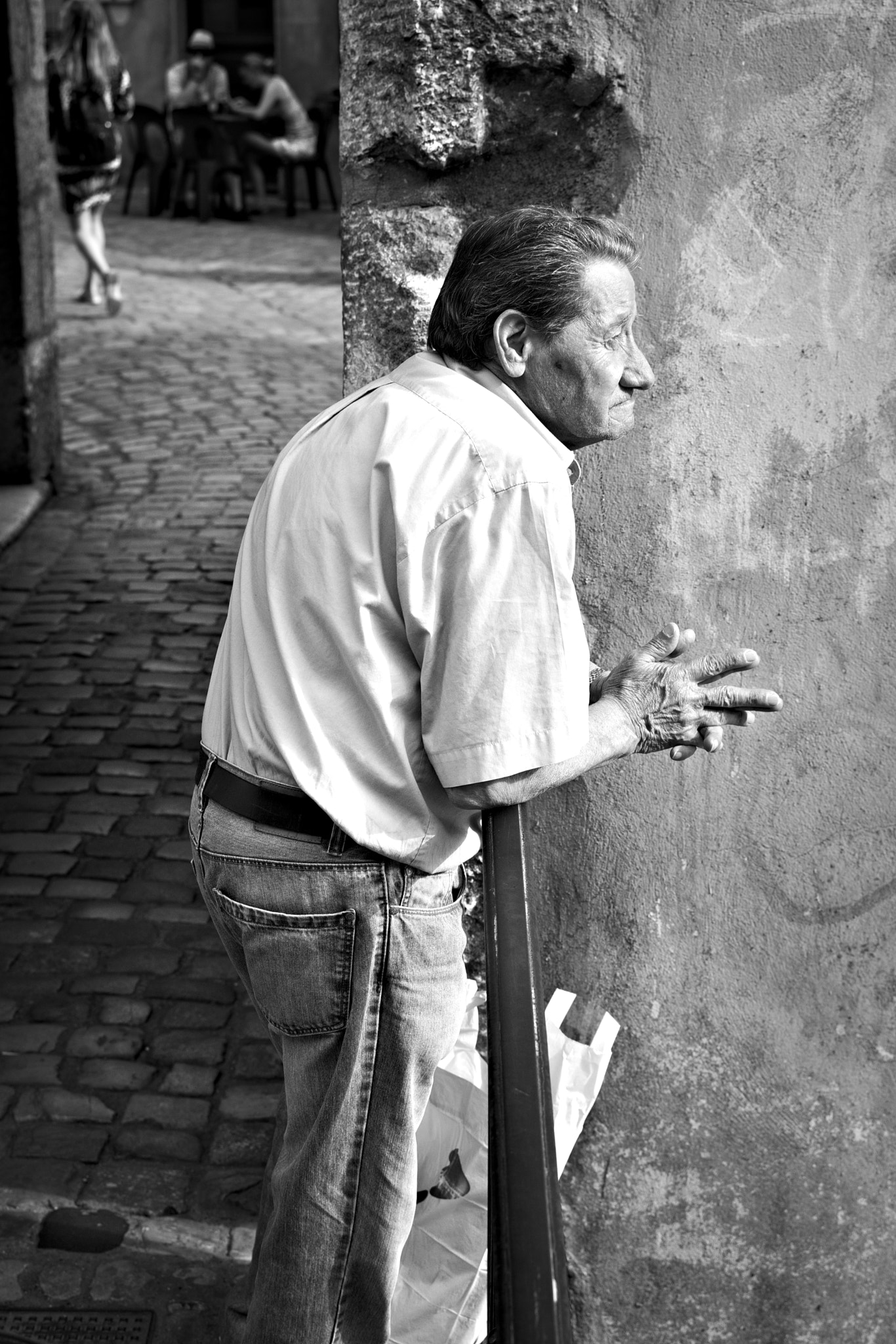 Nikon AF-S DX Nikkor 35mm F1.8G sample photo. The thoughtful old man, annecy (france) photography