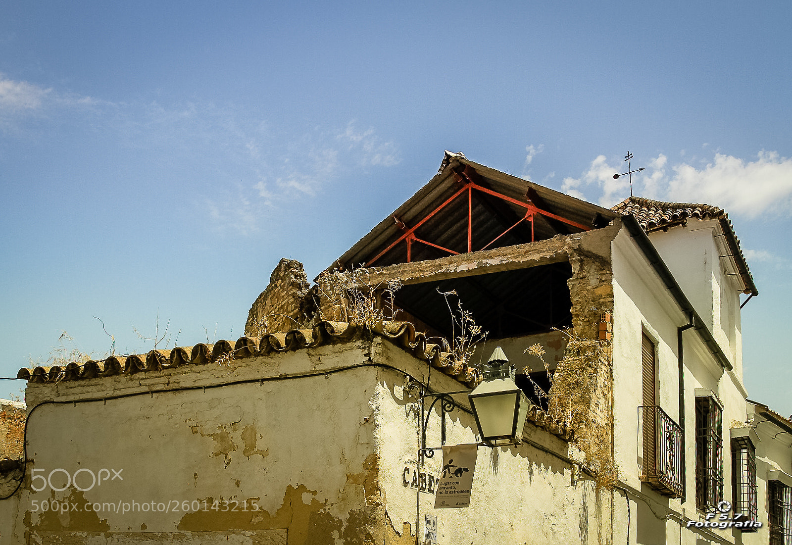 Canon EOS 7D sample photo. Edificaci n en recuperaci photography