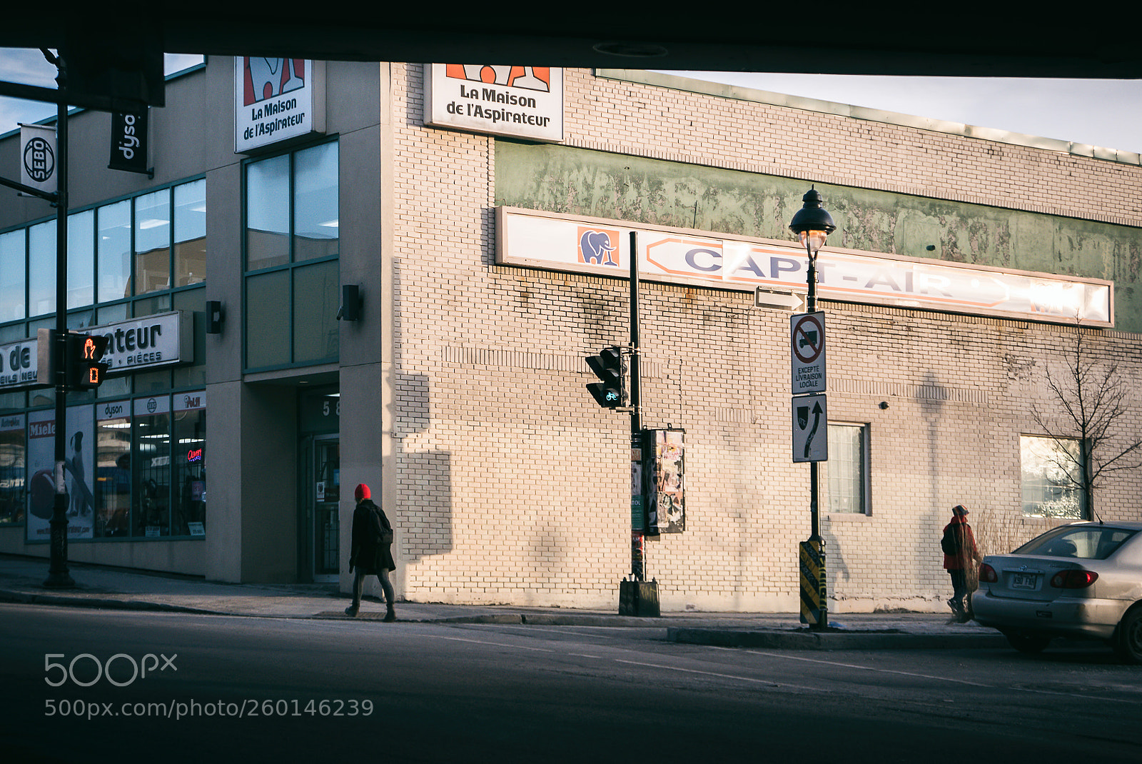 Panasonic Lumix DMC-LX100 sample photo. Montreal streets iv photography