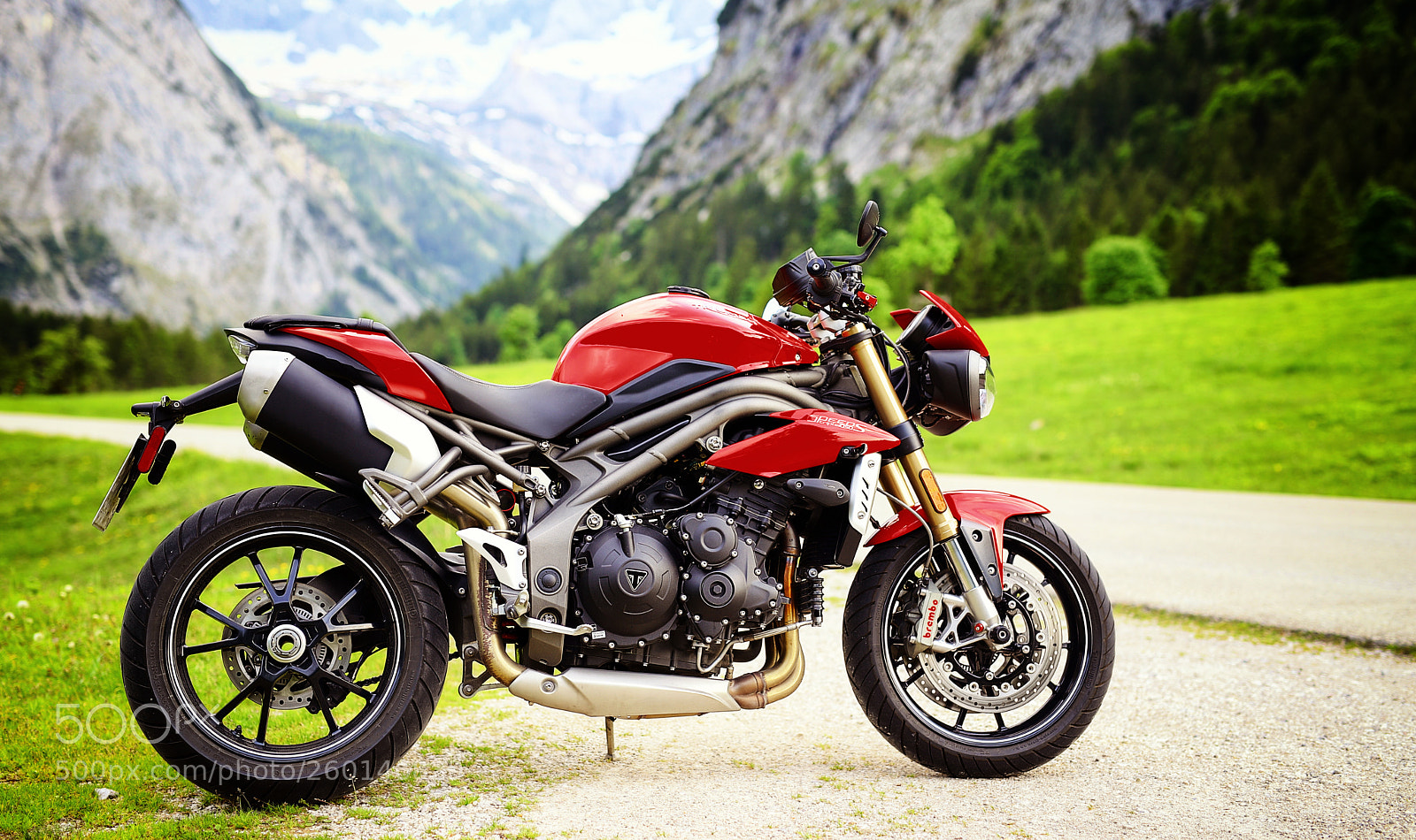 Canon EOS 6D Mark II sample photo. Triumph speed triple photography