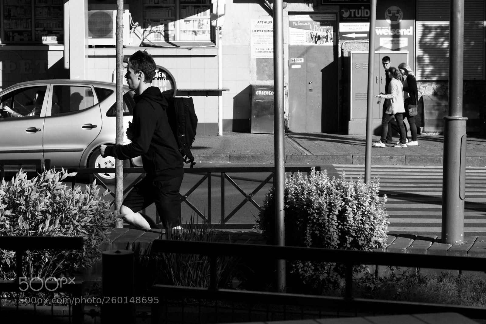 Canon EOS 5DS sample photo. Passing by photography