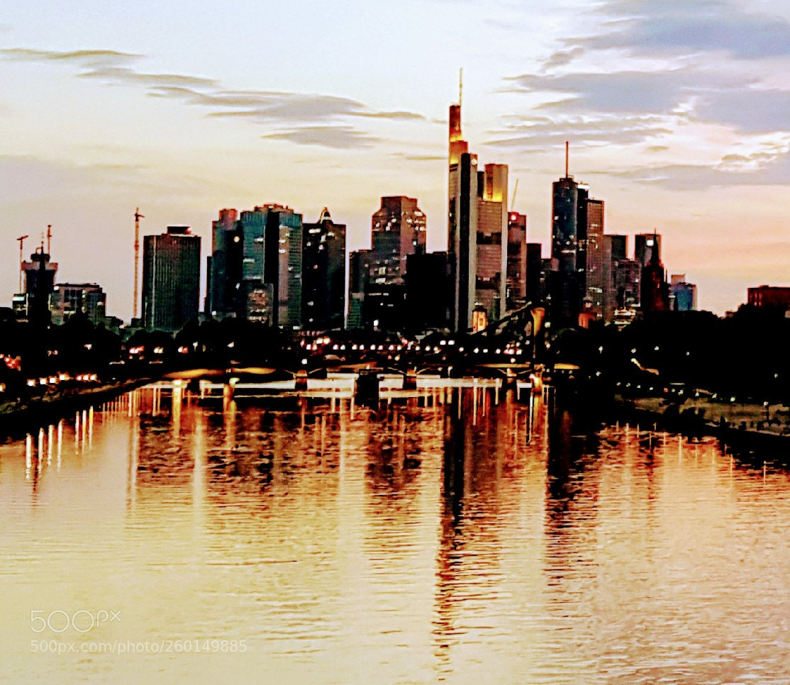 Samsung Galaxy S7 sample photo. Frankfurt skyline at sunset photography