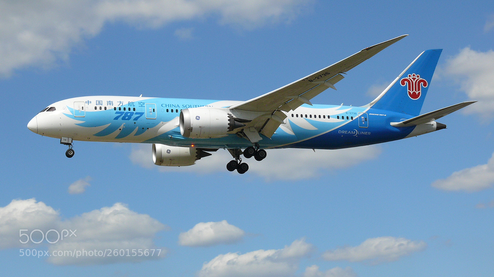 Panasonic DMC-FZ50 sample photo. China southern 787 photography