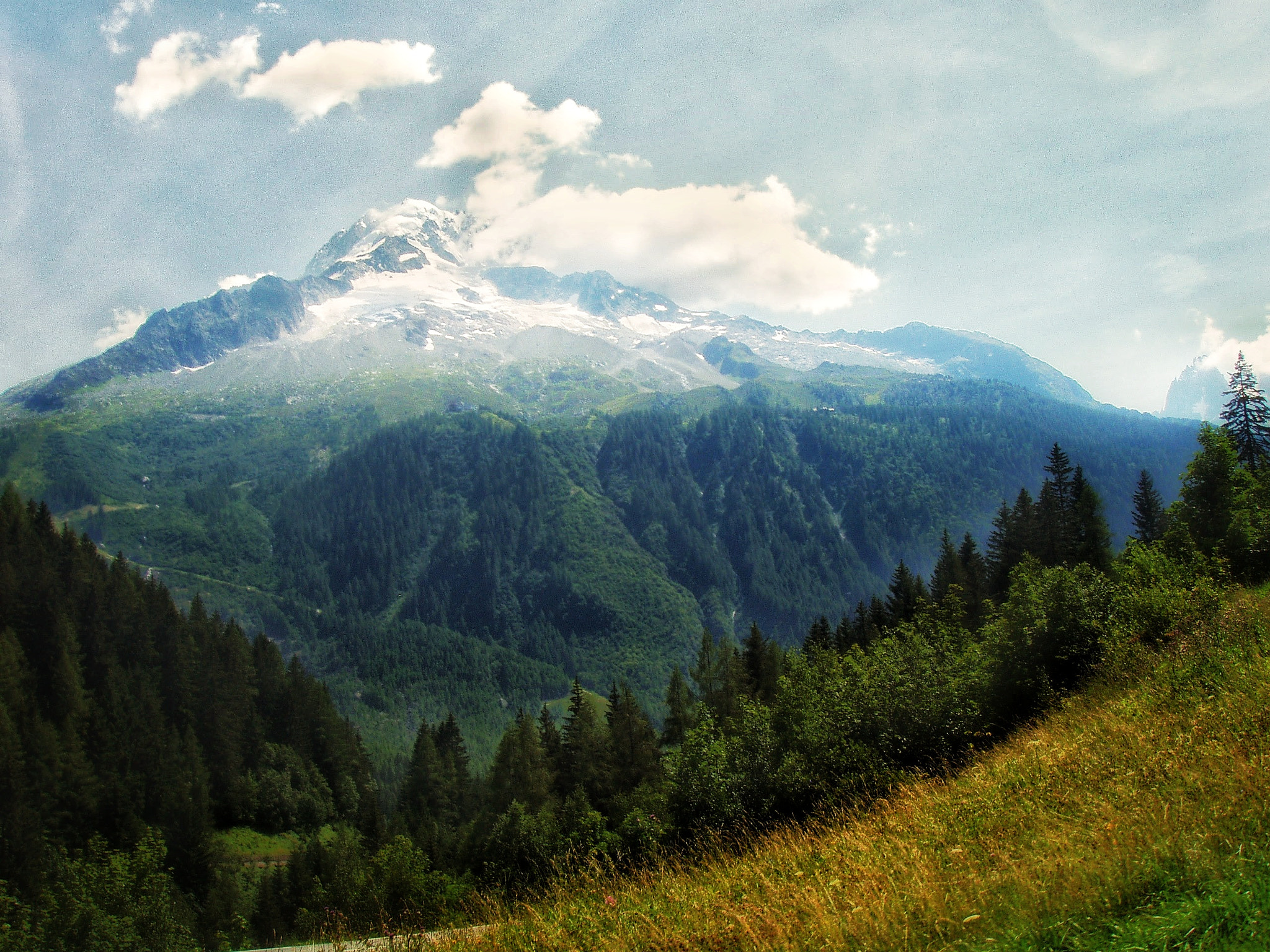 Olympus X-2,C-50Z sample photo. French alps photography