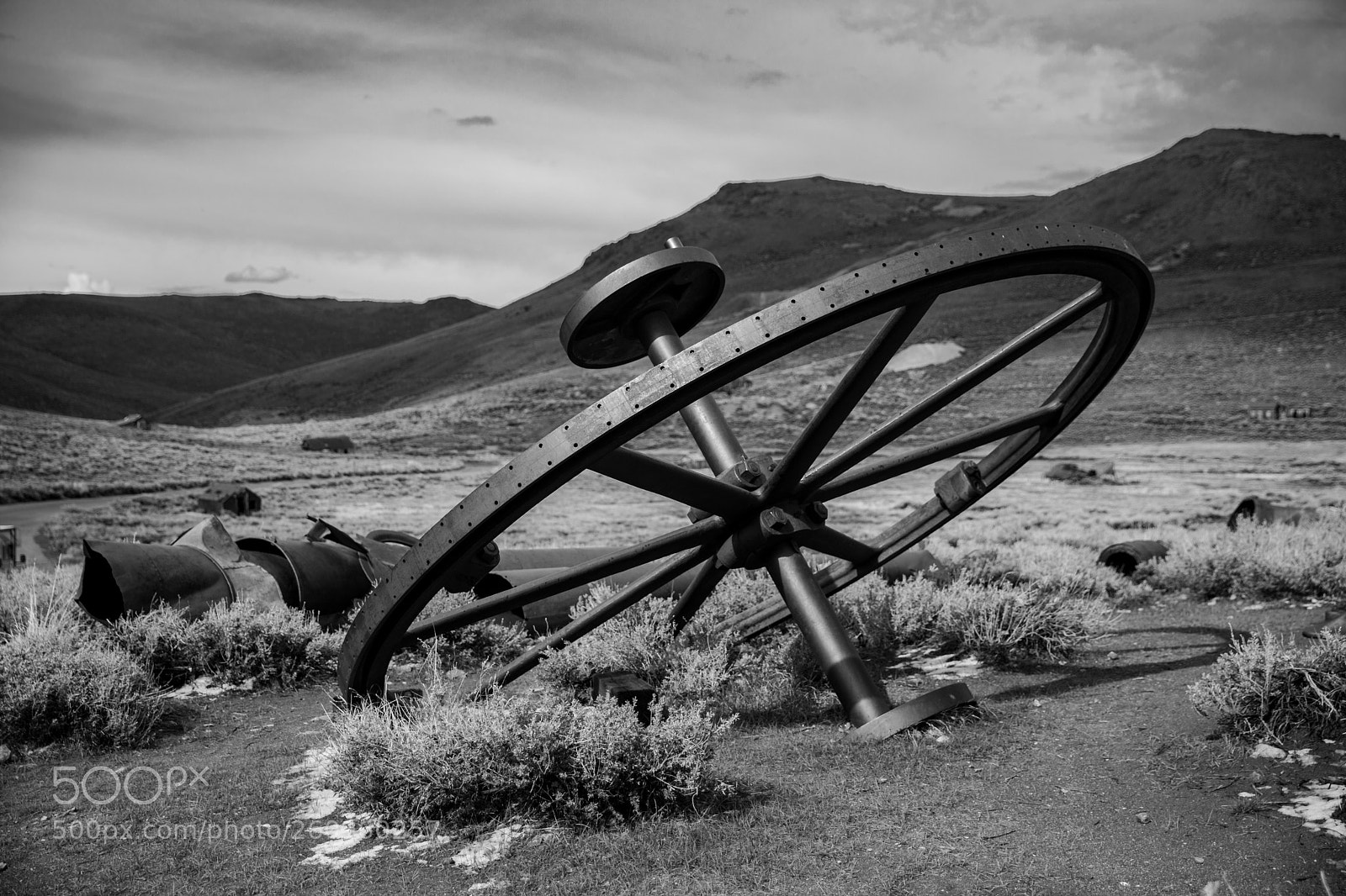 Canon EOS 6D Mark II sample photo. An old wheel photography