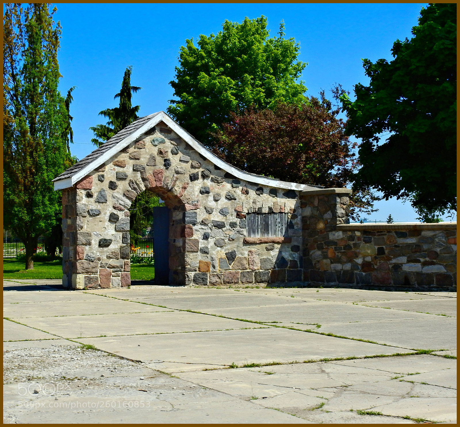 Nikon Coolpix P900 sample photo. Little arch photography