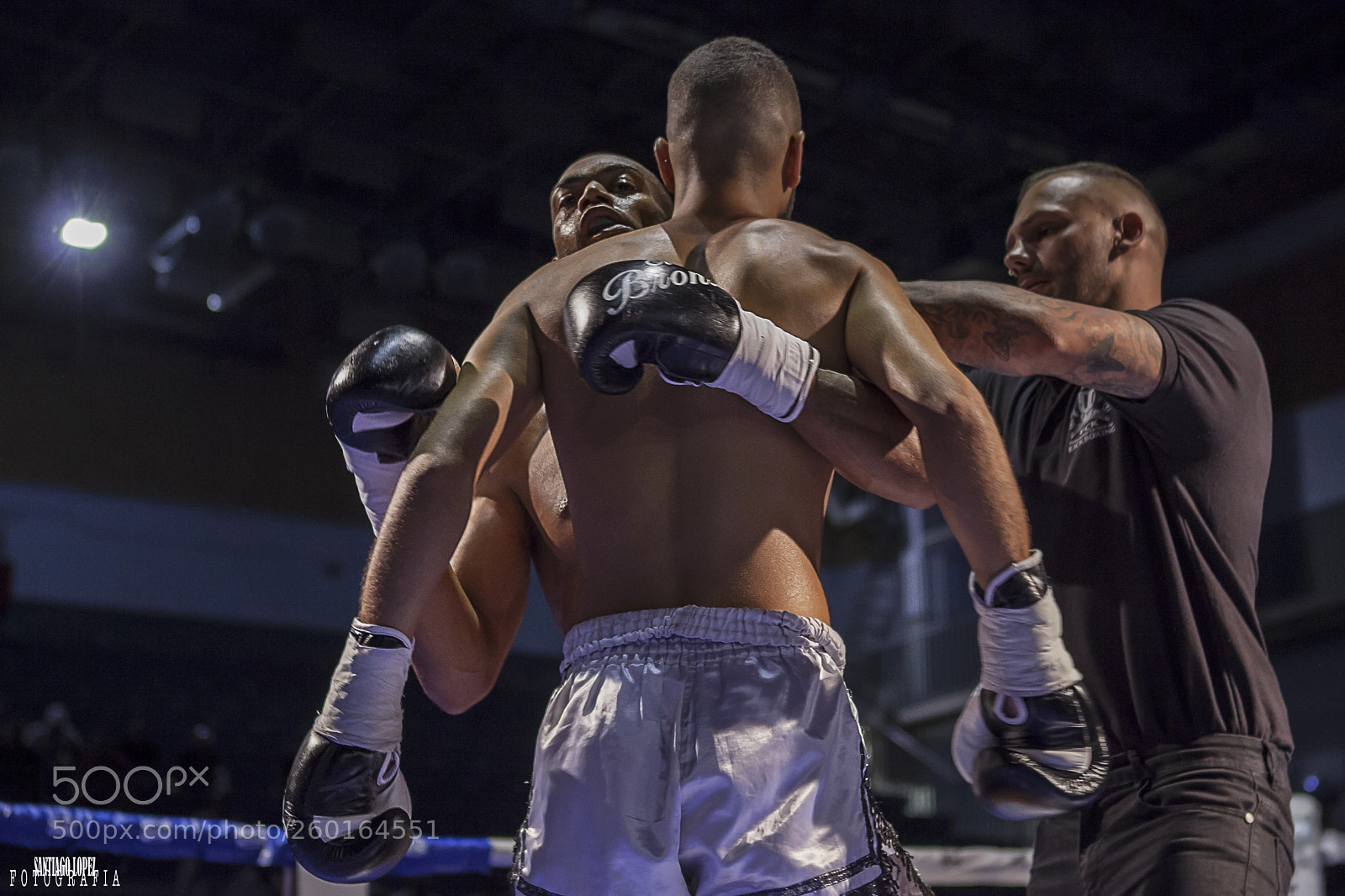 Canon EOS 5D Mark II sample photo. Fight photography