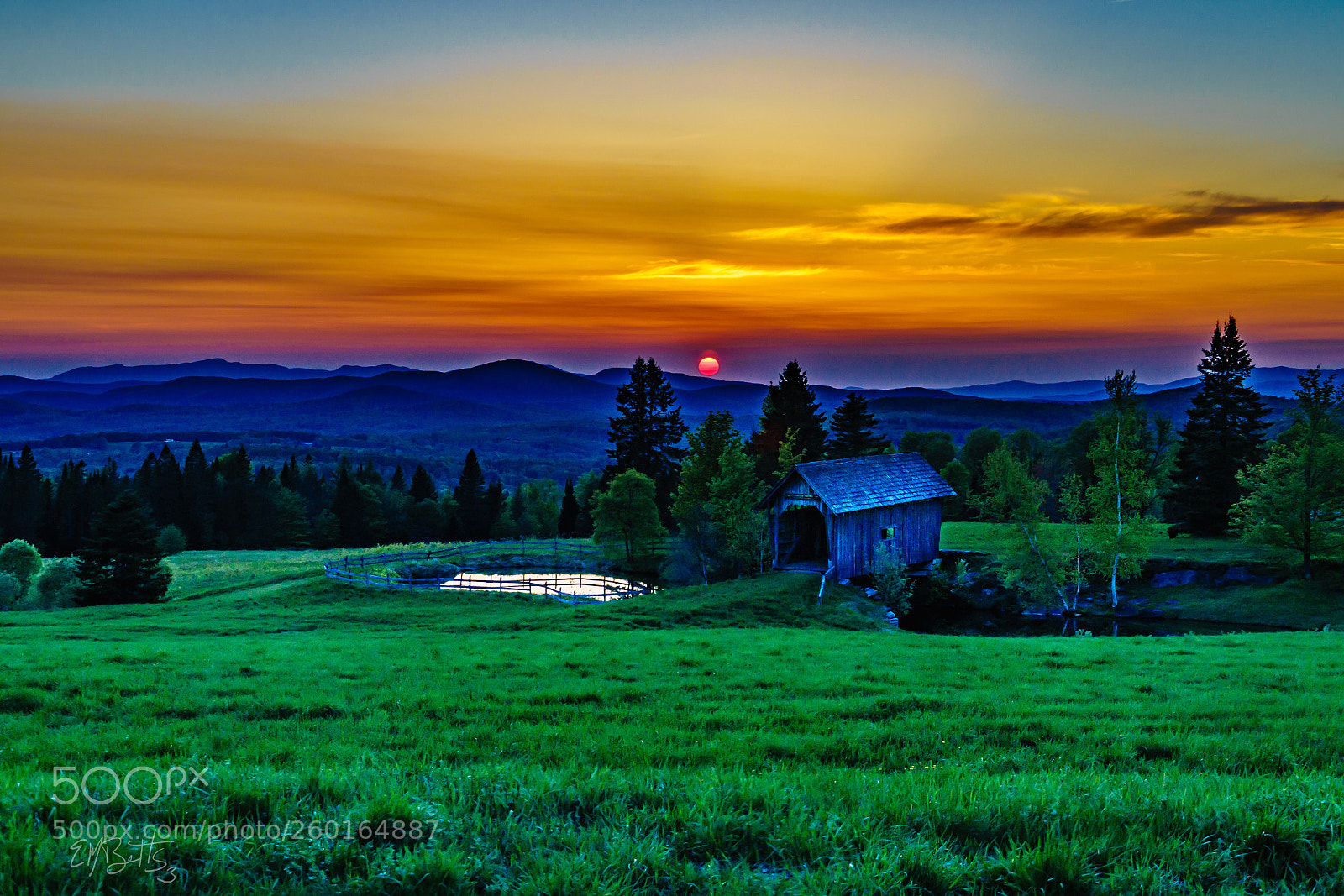 Sony a7 II sample photo. Sunset and the covered photography