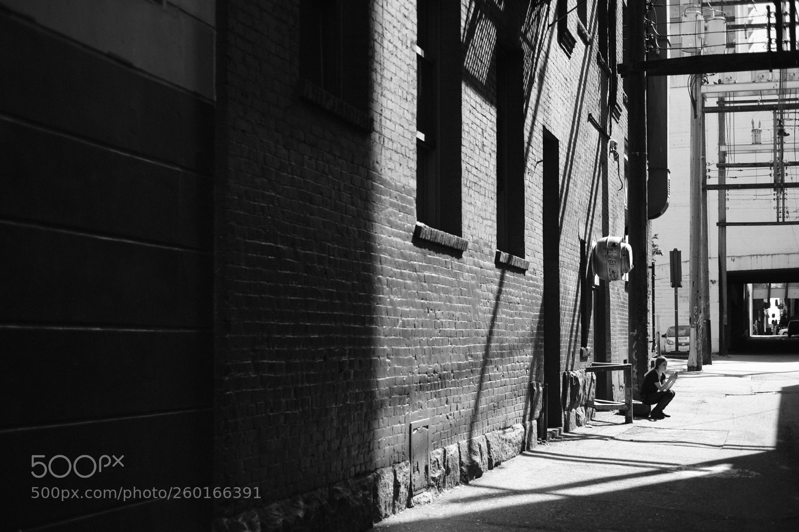 Fujifilm X-Pro2 sample photo. Alley smoke break photography