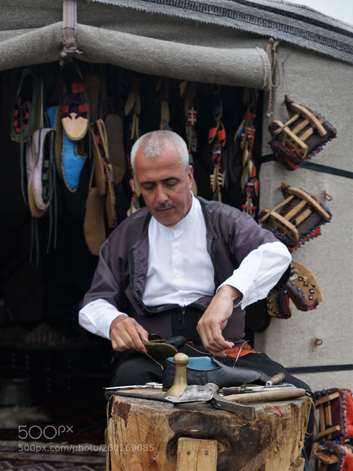 Sony a7 sample photo. Ayakkabıcı photography