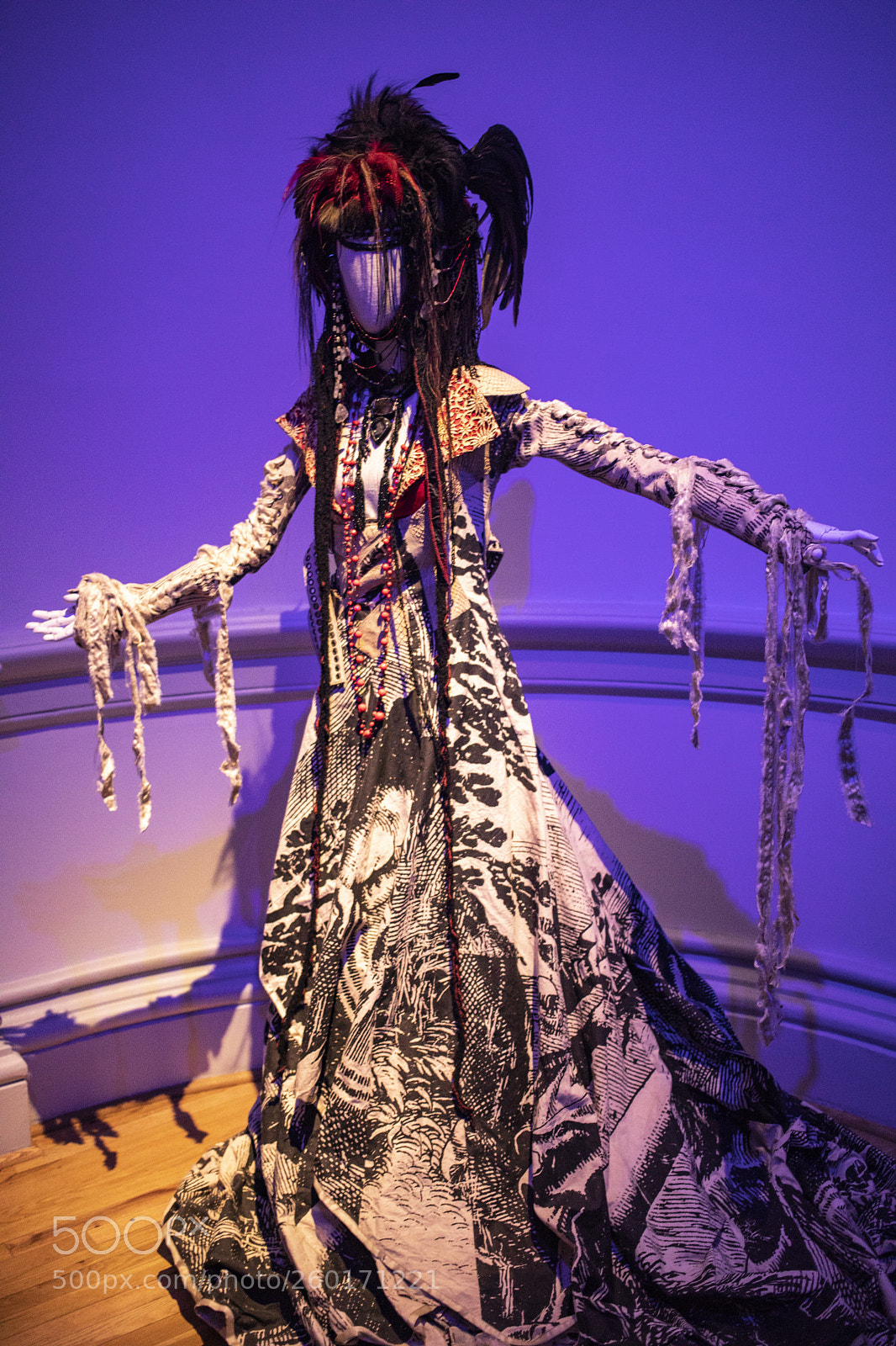 Canon EOS 5D Mark IV sample photo. Burning man outfit photography