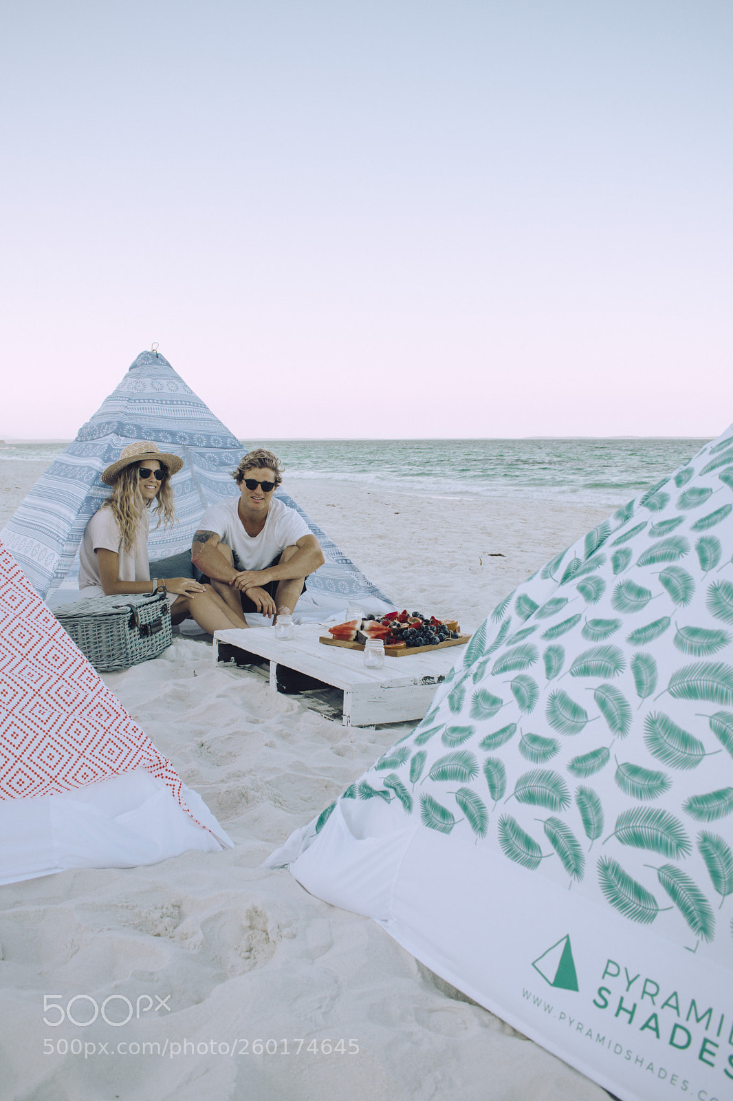 Nikon D3400 sample photo. Beach picnic photography