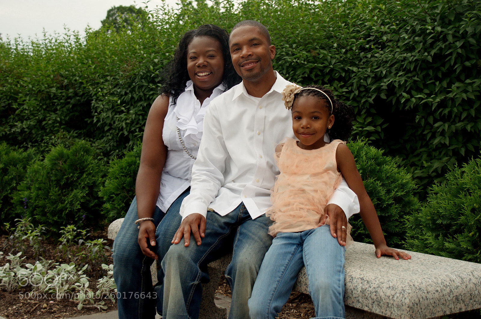 Nikon D5000 sample photo. O photography