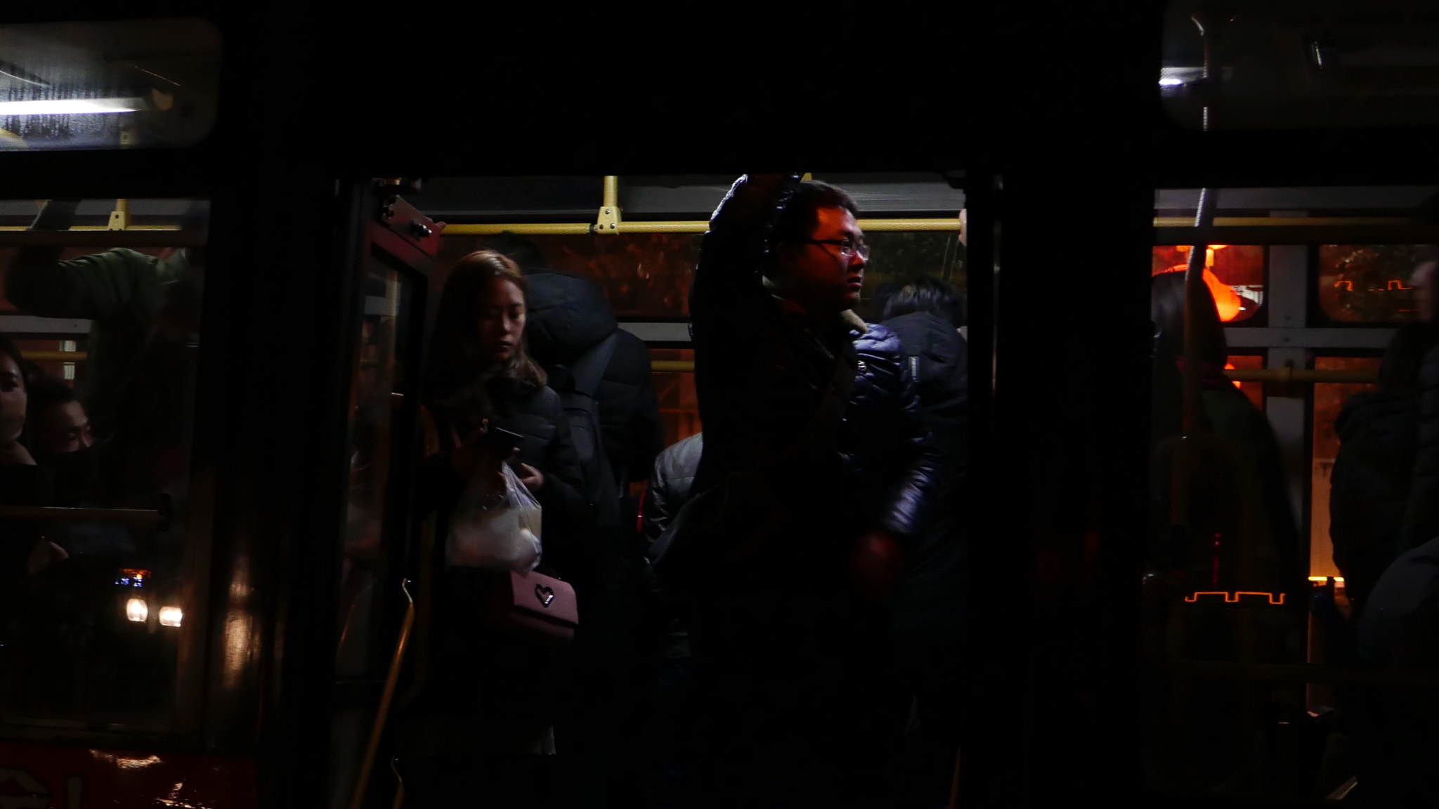 Leica D-Lux (Typ 109) sample photo. 《末班車》 photography