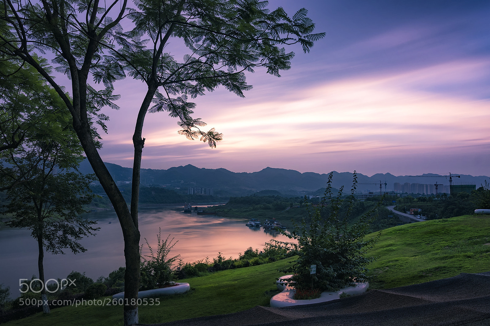 Fujifilm GFX 50S sample photo. 飞动的晚霞 photography