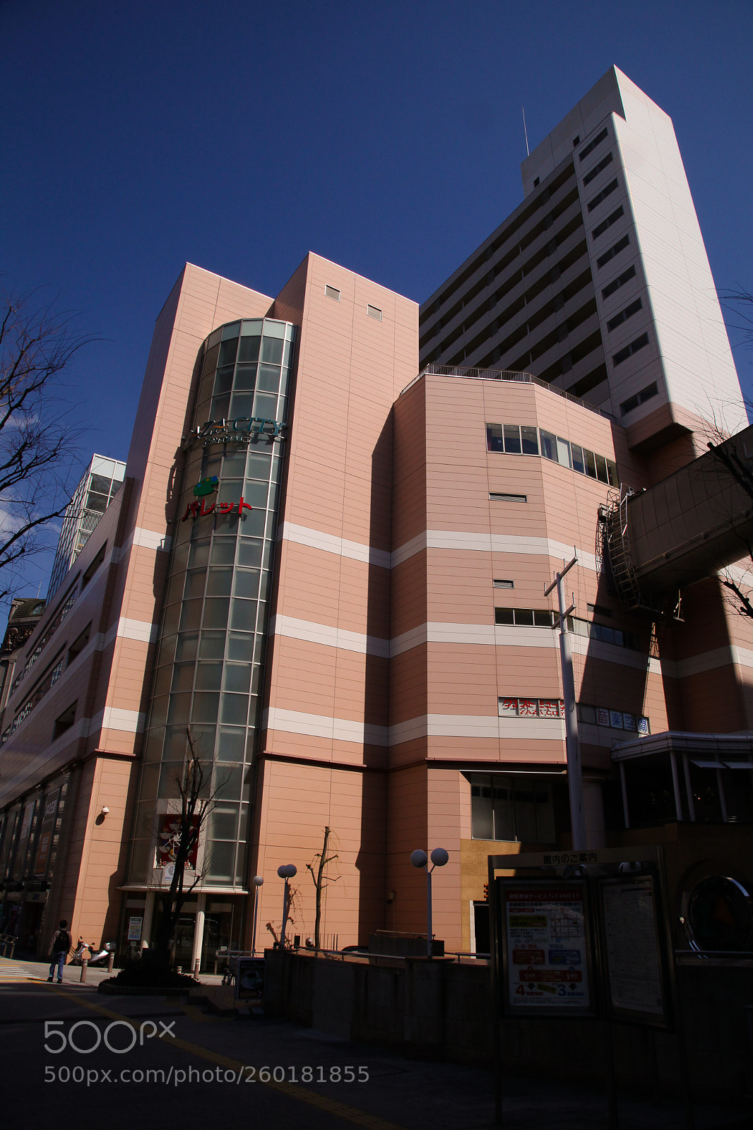 Canon EOS 5D Mark II sample photo. Building in the winter photography