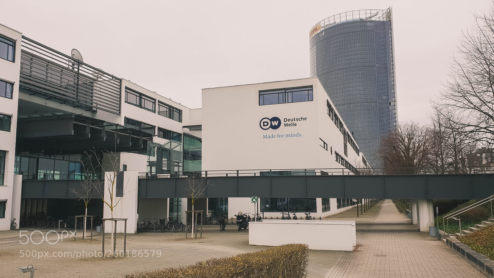Samsung Galaxy S9+ sample photo. World conference center bonn photography