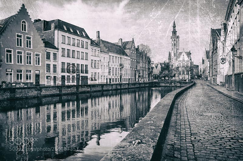 Nikon D700 sample photo. Cobbled lanes of bruges photography