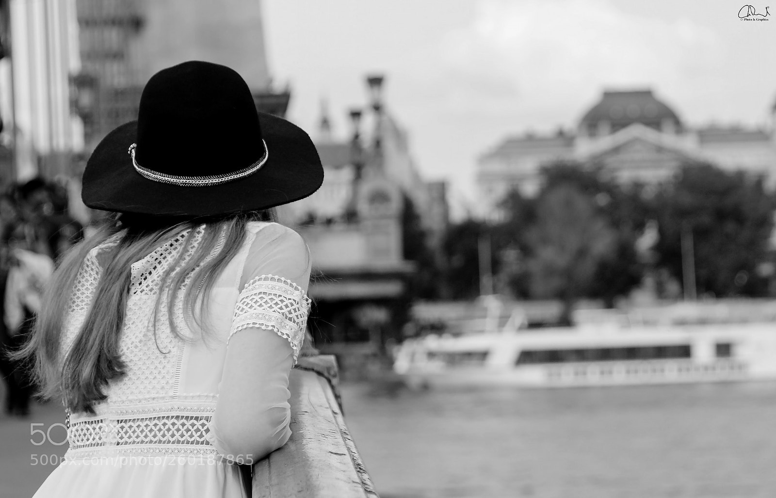 Canon EOS 70D sample photo. The girl in the photography