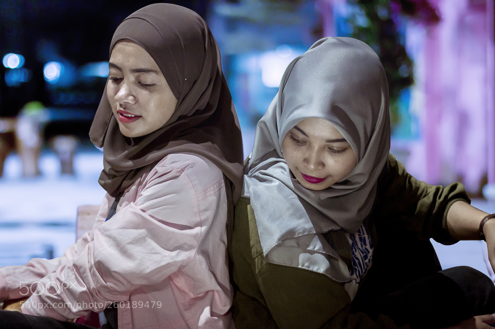 Canon EOS 70D sample photo. Girls hangout photography