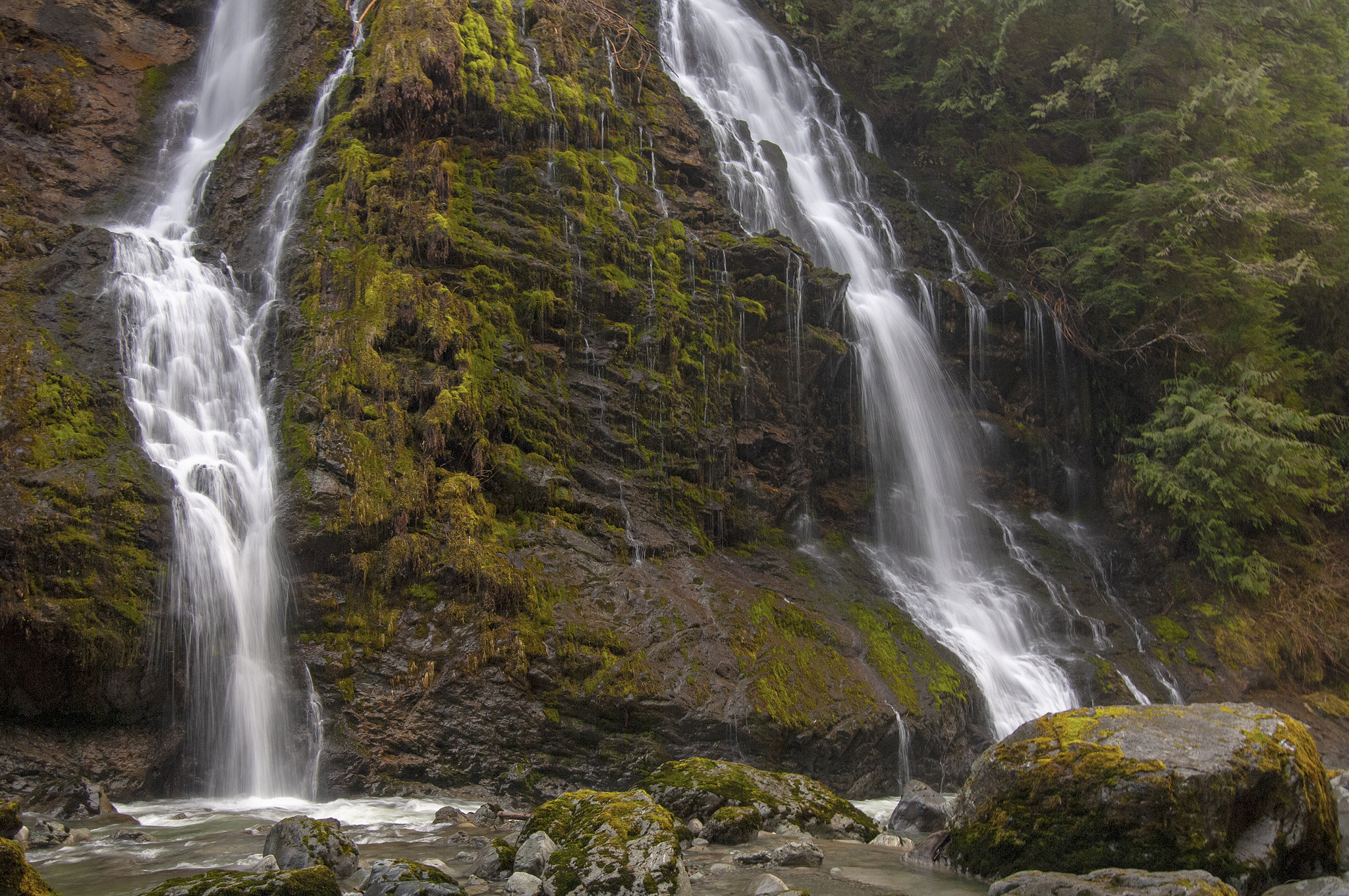 Nikon D2X sample photo. Boulder river (unnamed falls) photography