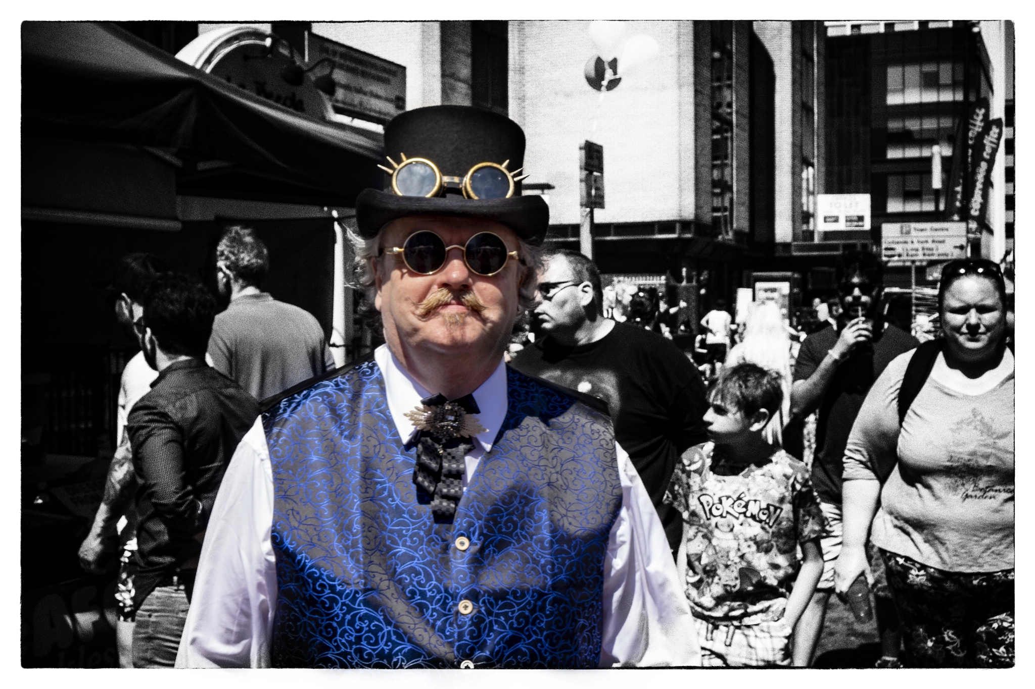 Sony Cyber-shot DSC-RX10 II sample photo. Steam punk gent photography