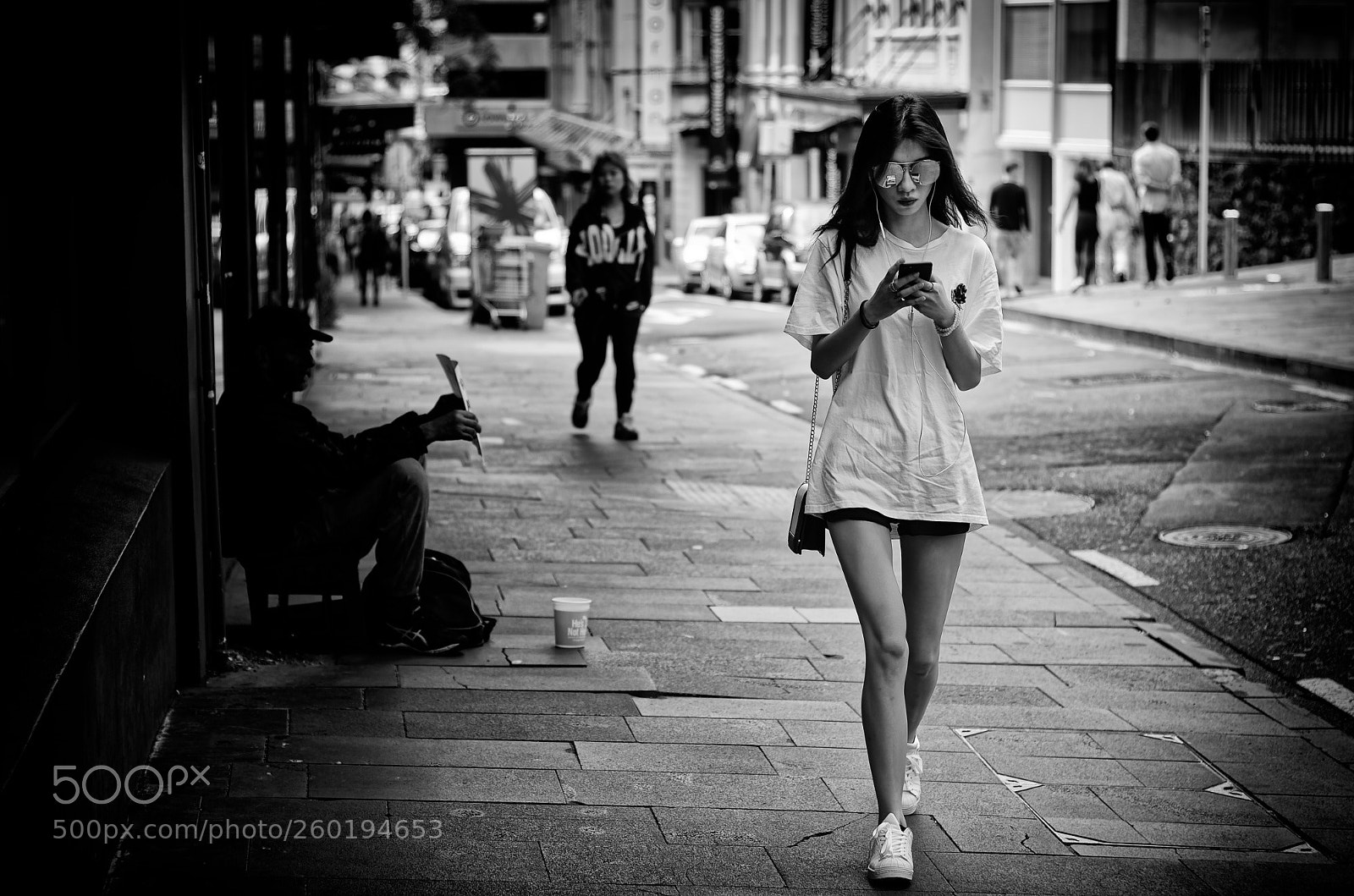 Nikon D7000 sample photo. Walk on by photography