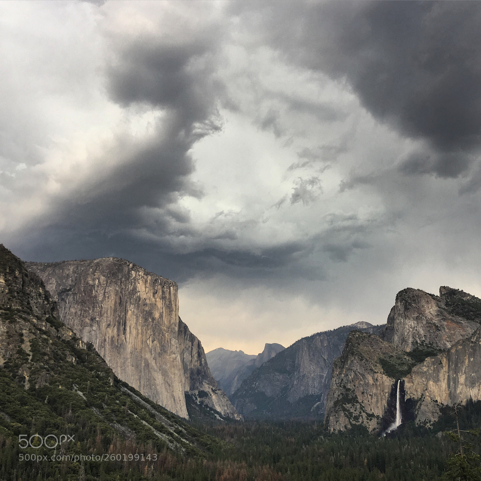 Apple iPhone 6s Plus sample photo. Storms brewing  photography