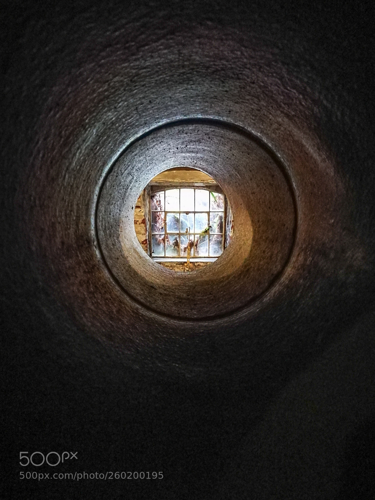 HUAWEI P9 sample photo. Beyond the cellar. photography