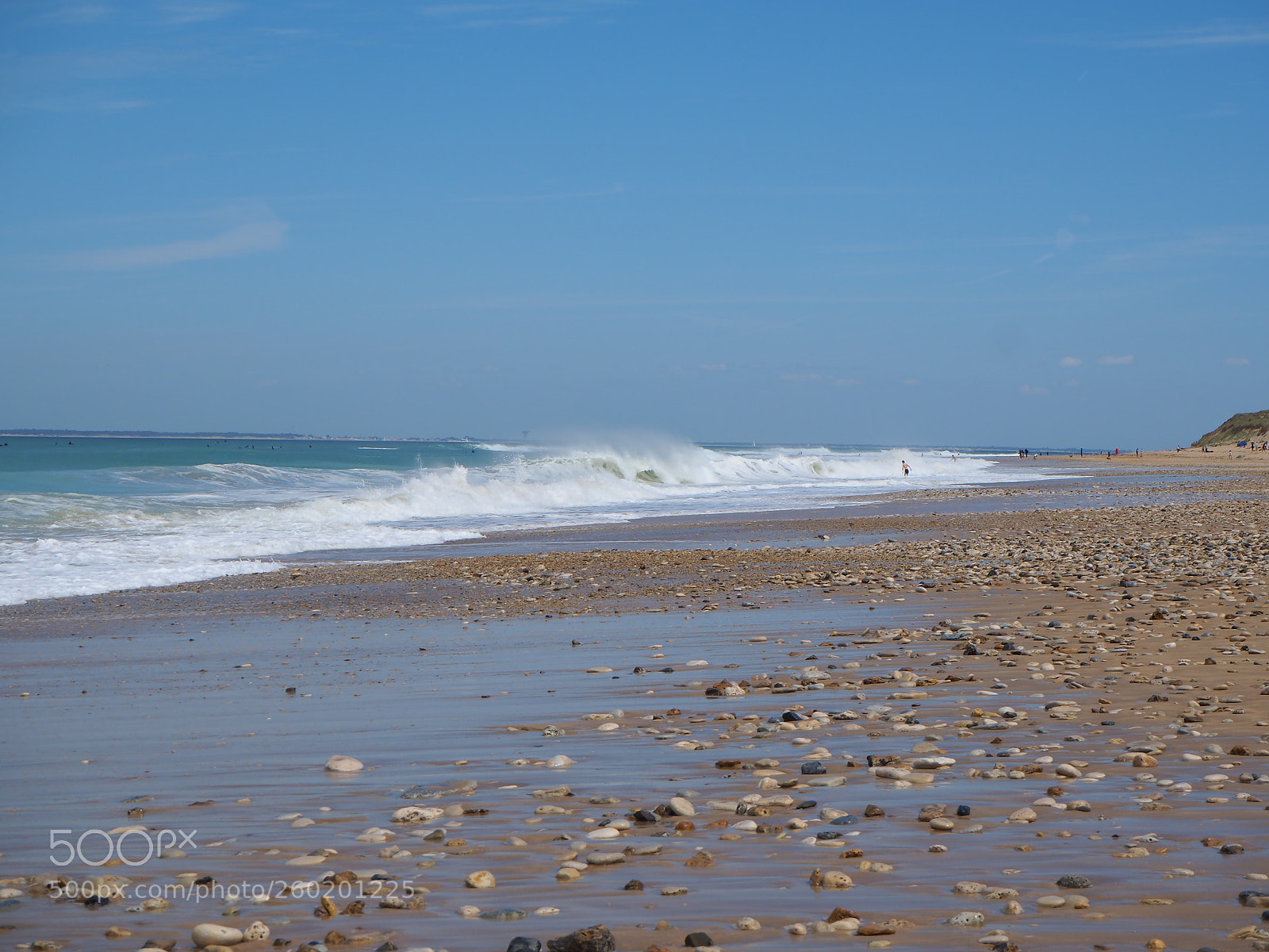 Olympus OM-D E-M10 II sample photo. Some sea-spray photography